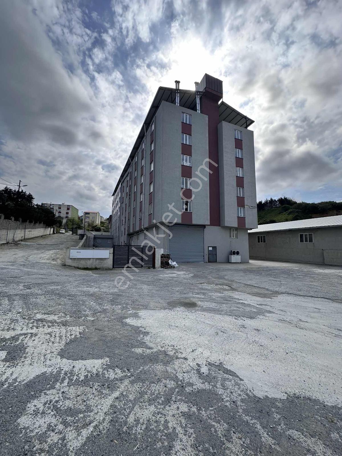 Yayla Merkezde Kiralık Yedi Katlı 7000 M2 Komple Fabrika - Görsel 11