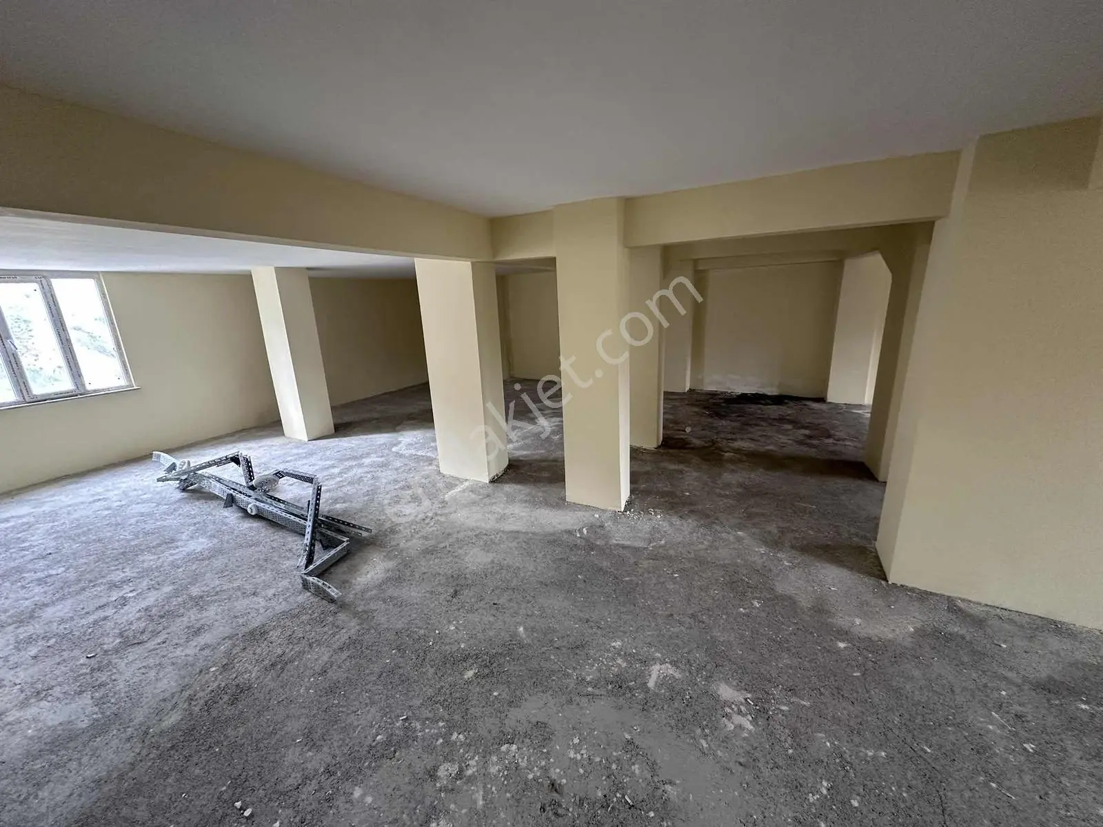 Yayla Merkezde Kiralık Yedi Katlı 7000 M2 Komple Fabrika - Görsel 23