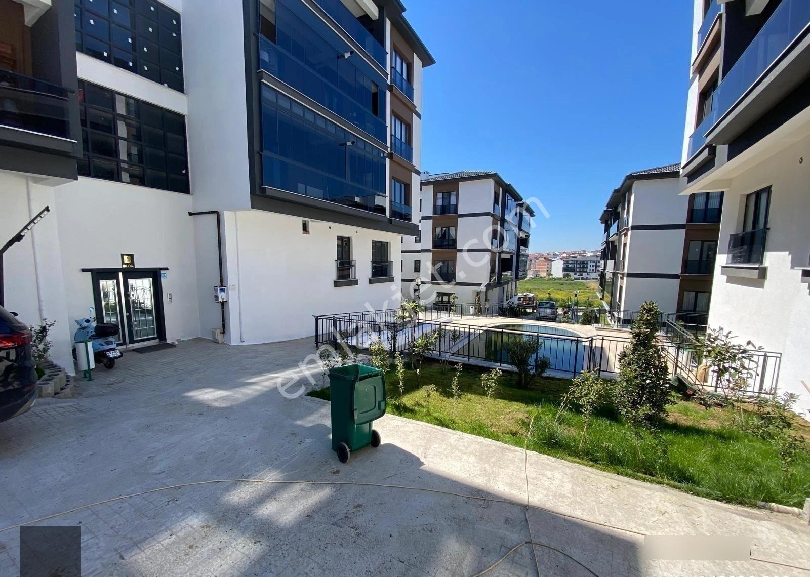 Nexus'tan Zafer Mah'de Havuzlu Site'de 3+1 Kiralık Fırsat Daire - Görsel 2