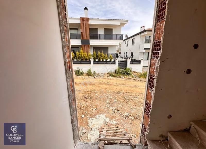 Kızılkeçili'de Site İçinde Satılık Havuzlu Villa - Görsel 24