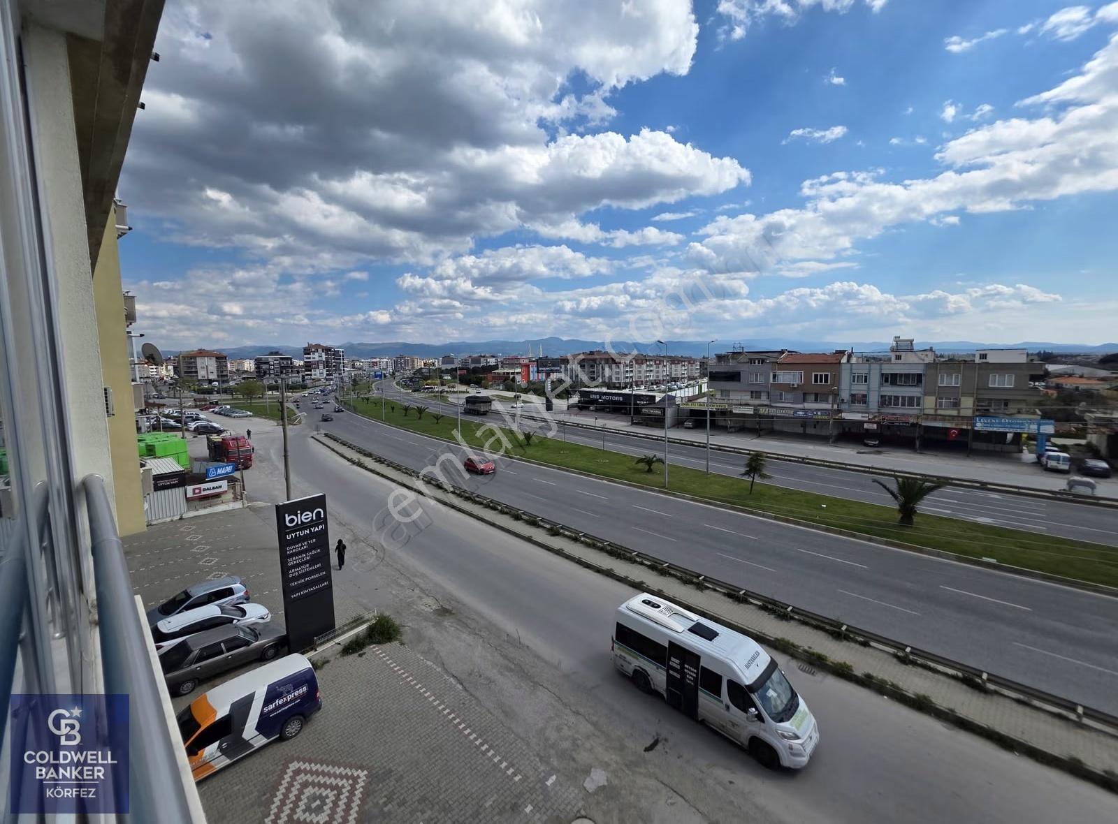 Edremit Merkeze Yakın Ana Yol Üzerinde Geniş 3+1 Daire - Görsel 20