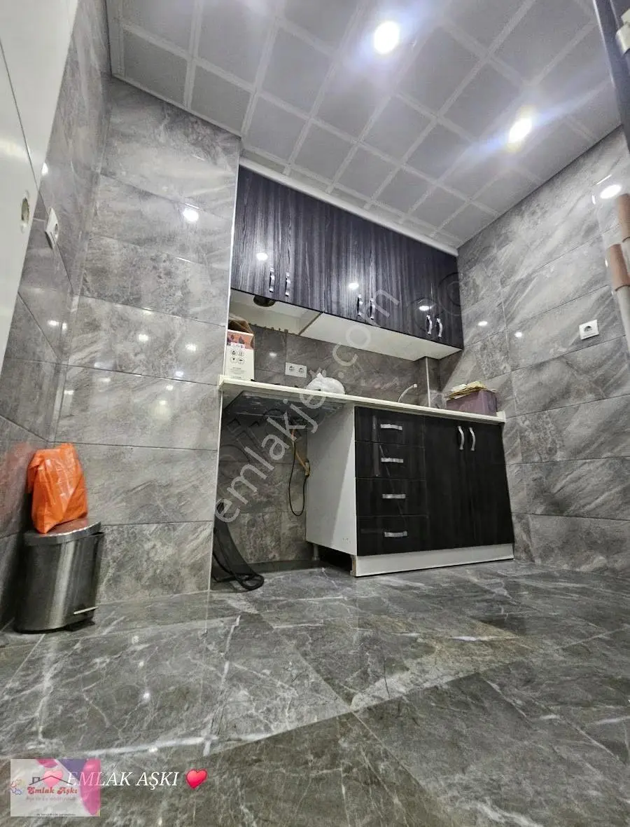 Emlak Aşkı Güvencesiyle Güllük Caddesi Üzerinde Köşe Başı - Görsel 4