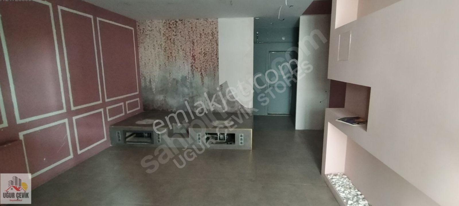 Sancaktepe Satılık 140m² Bodrumlu Dükkan Ön Kullanim Kiracılı - Görsel 25
