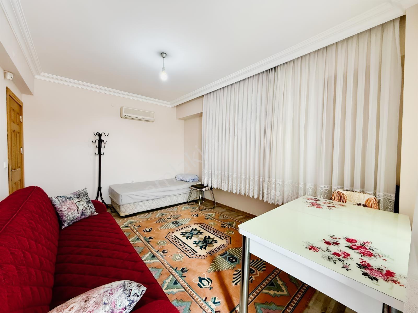 Sahile 1 Km Yapı Kredi Yanı 160 M2 3+1 Full Eşyalı Satılık - Görsel 22