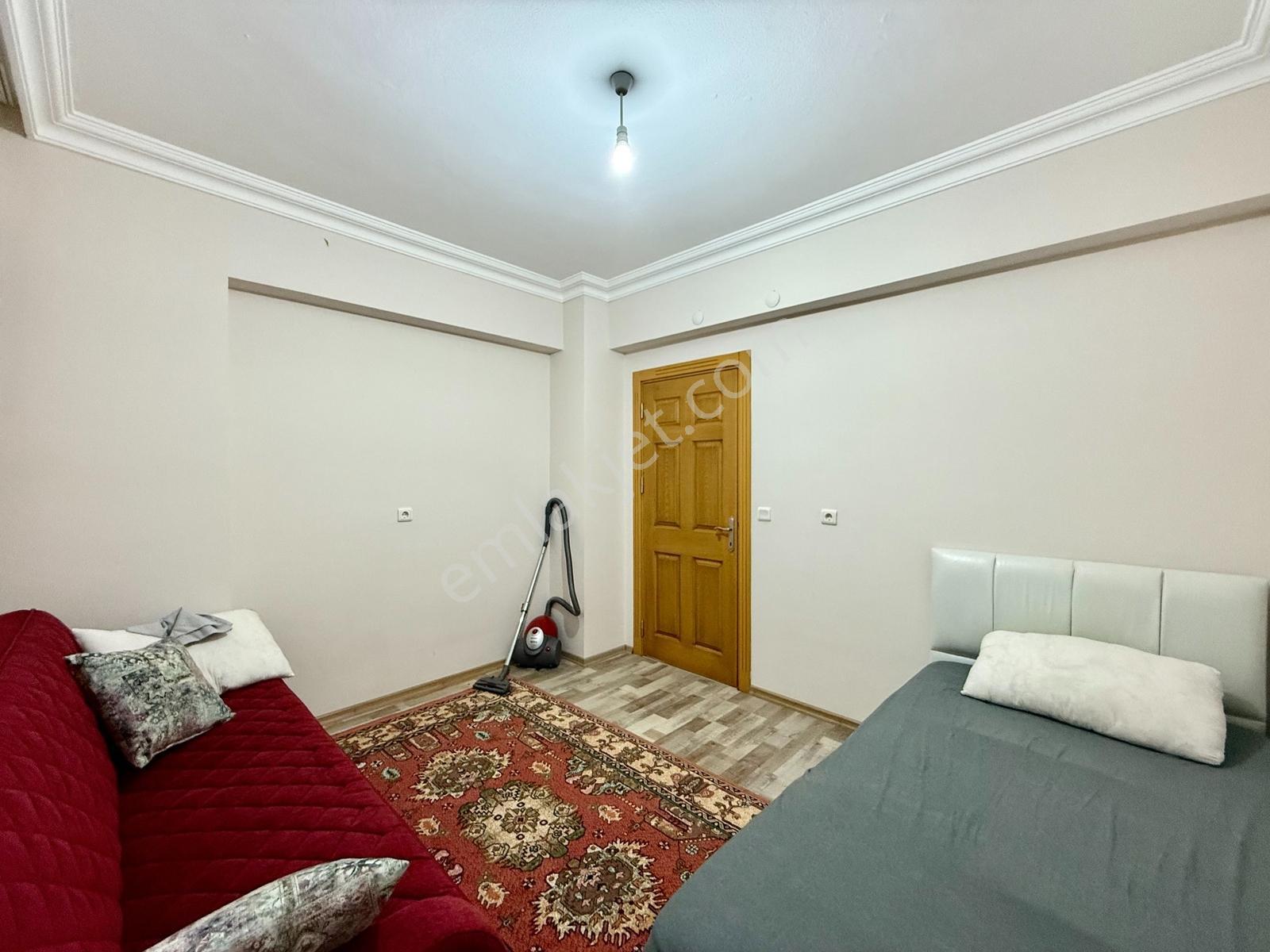 Sahile 1 Km Yapı Kredi Yanı 160 M2 3+1 Full Eşyalı Satılık - Görsel 17