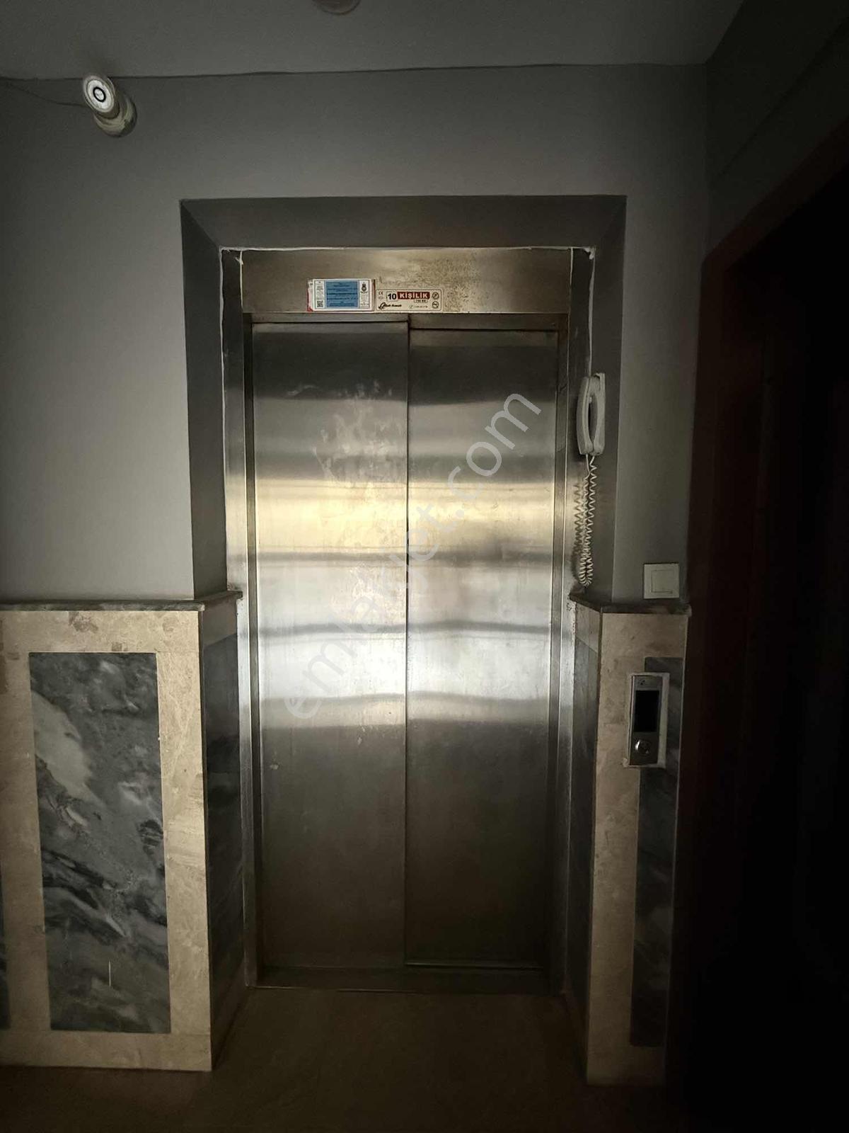 Emlak Center'dan Sakarya Mah Satılık 1+1 Daireler - Görsel 21