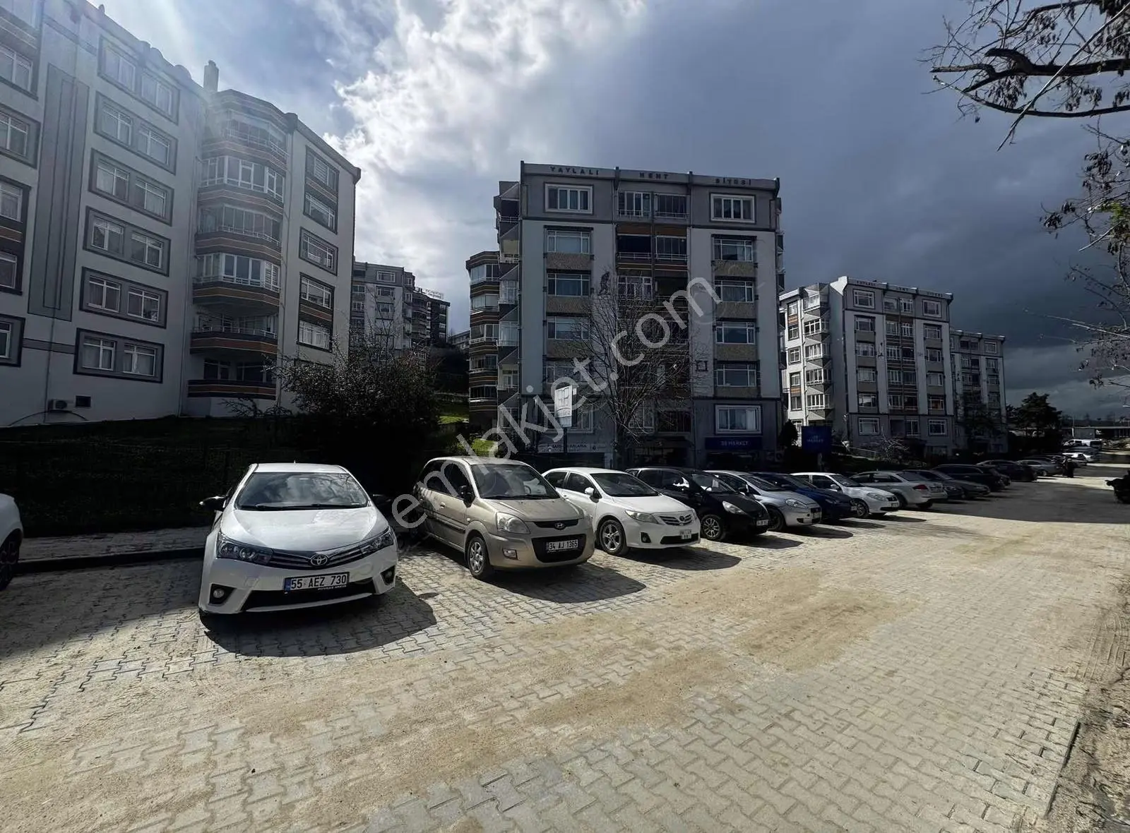 Tema Emlaktan Hürriyetmah Arakat Siteiçi Ferah Satılık 3+1 Daire