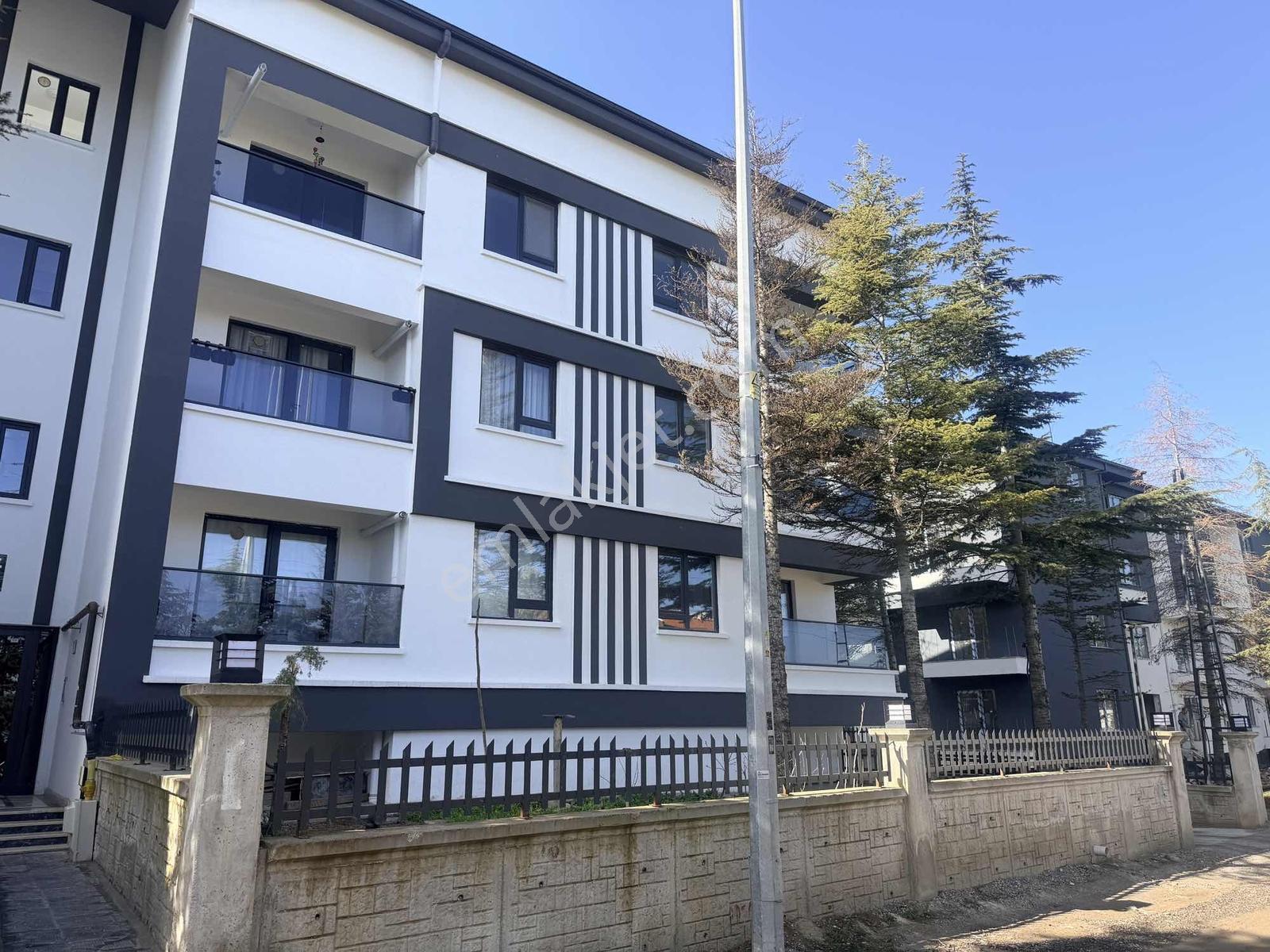 İncek'te En Şerefiyeli 1+1, Ara Kat, Köşe Ve Panoramik Daire