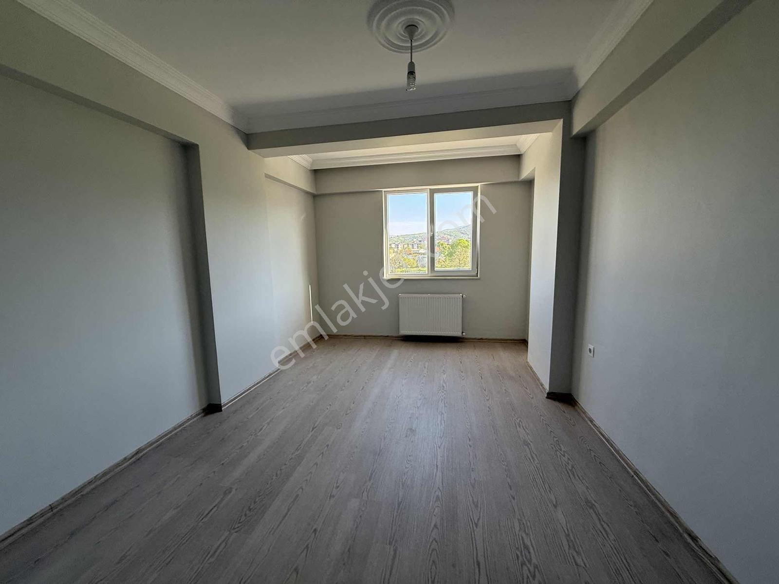 Yağmur Emlak'tan Tekkeköyde Kiralık Harika 3+1 Lüks Daire - Görsel 32