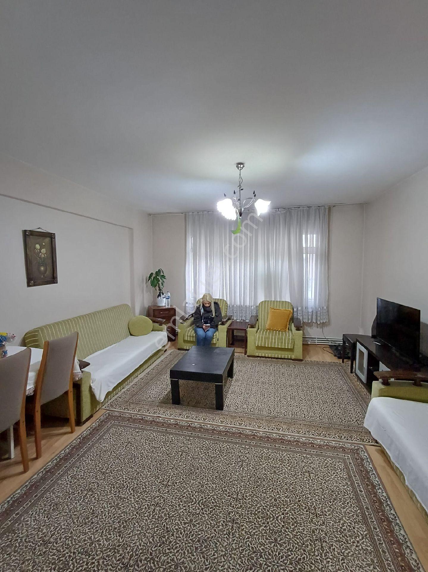 Samsun İlkadım Rasathane Mahallesi'nde Asansörlü Cadde Üzerinde - Görsel 28