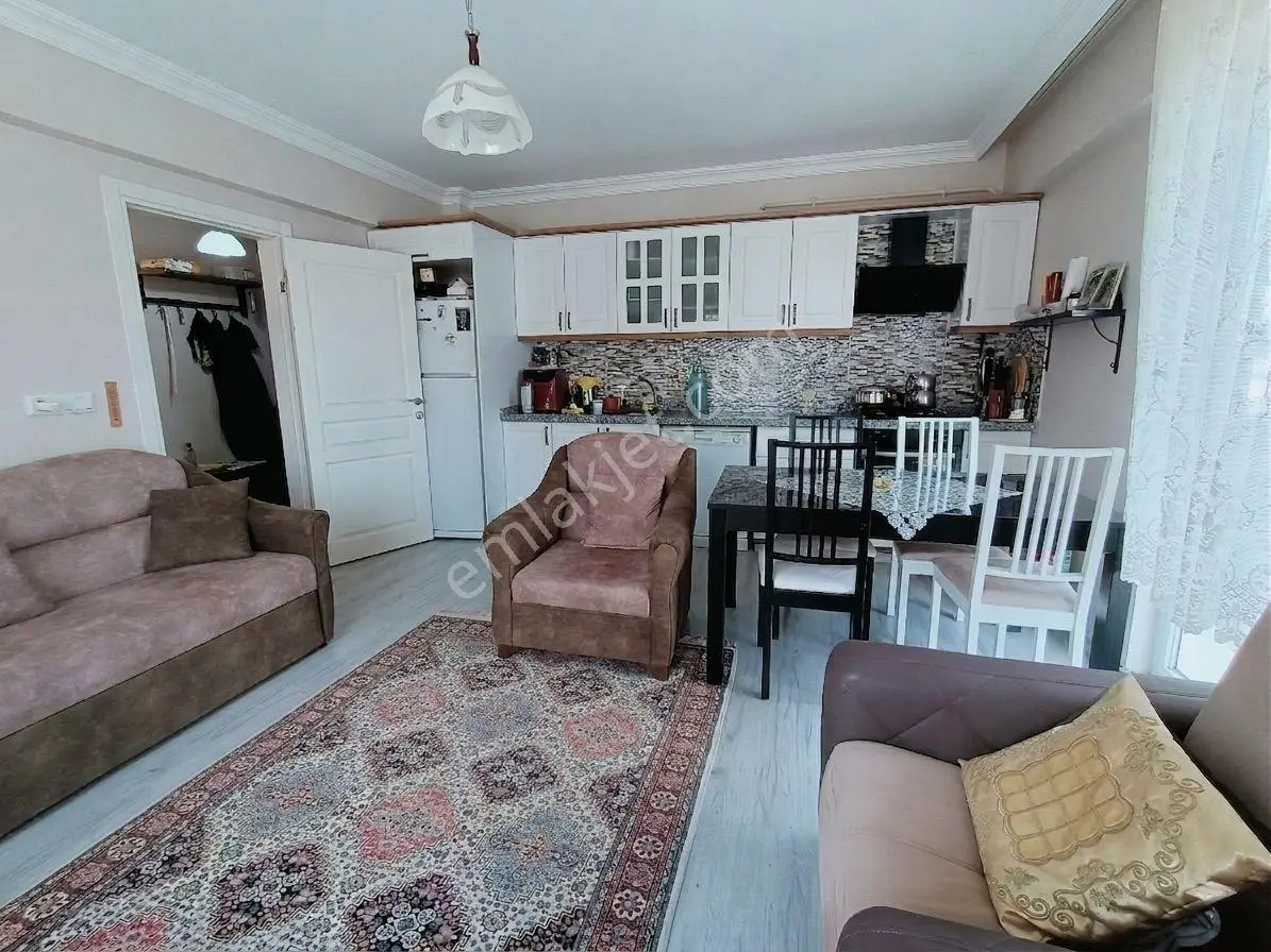 Serdivan Yazlık Loca 3 Satılık 2+1 Ferah Daire Remax Ay Nuran Alemdar Dan - Görsel 3