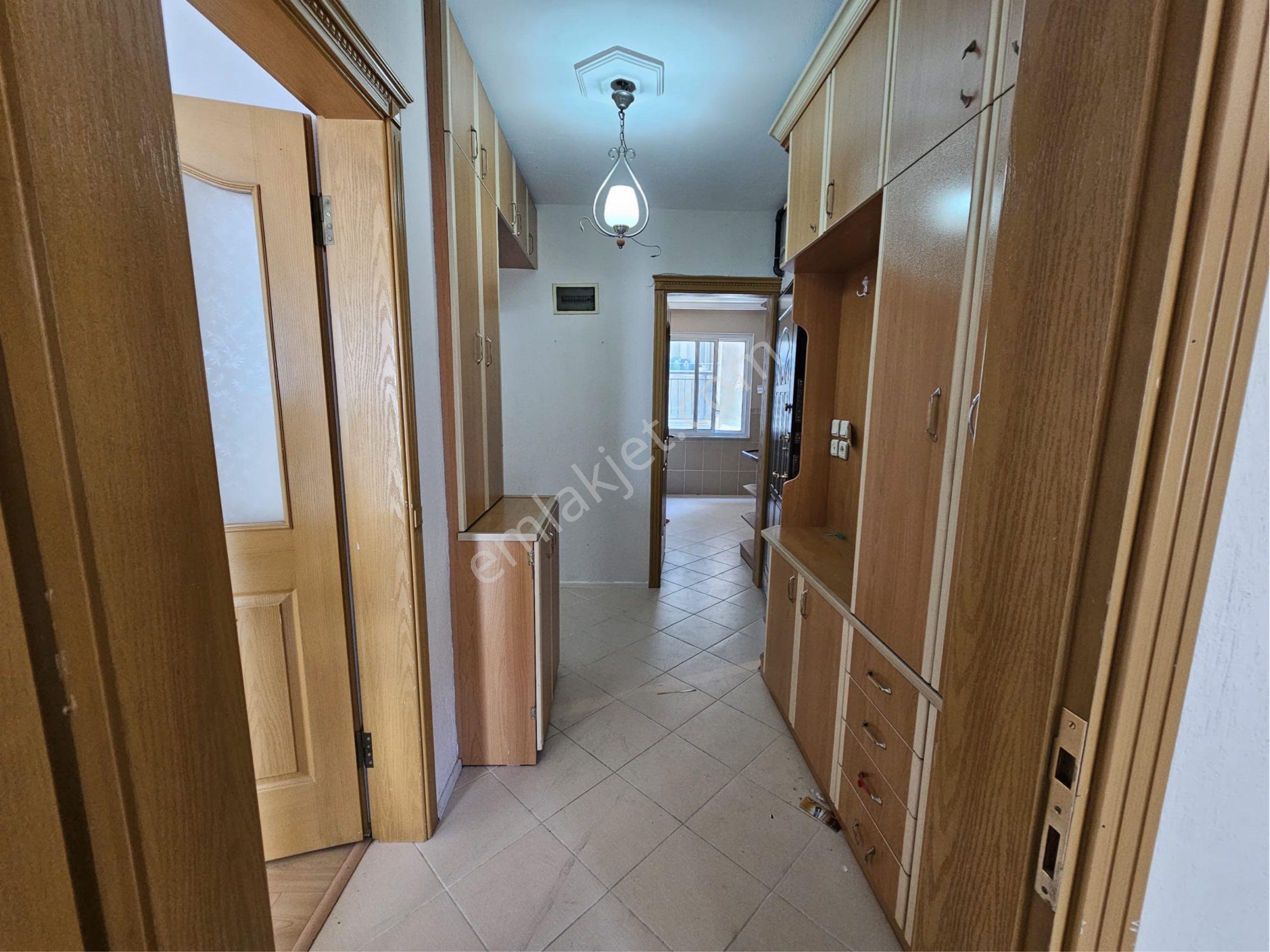 Buca Göksu Mah. 3+1 100m2. D.gazlı+çift Klimalı Satılık Daire - Görsel 11