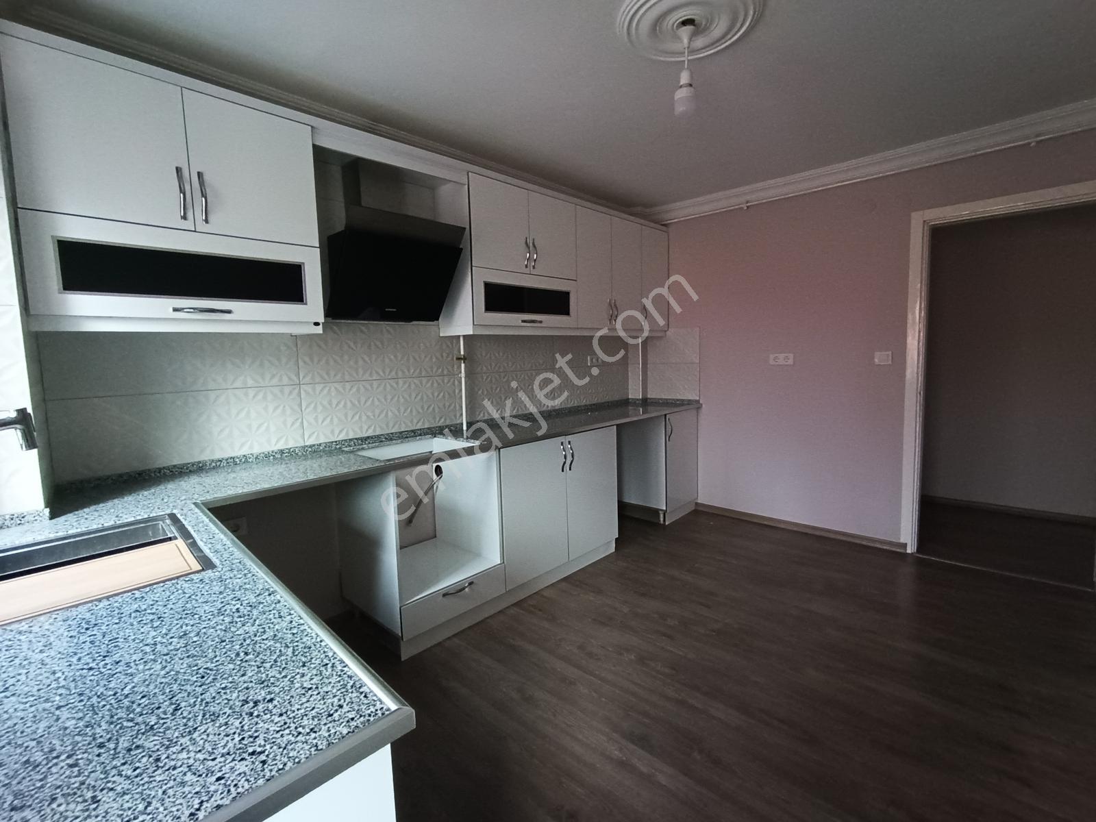 Söke Lisesi Sokağında 135 M2 Ayrı Mutfak Kiralık 3+1 Daire - Görsel 25