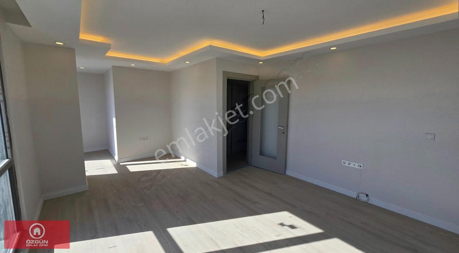 Özgün Emlaktan Güvenlikli Lüx Sitede 3+1 -manzaralı Sıfır Dublex - Görsel 23
