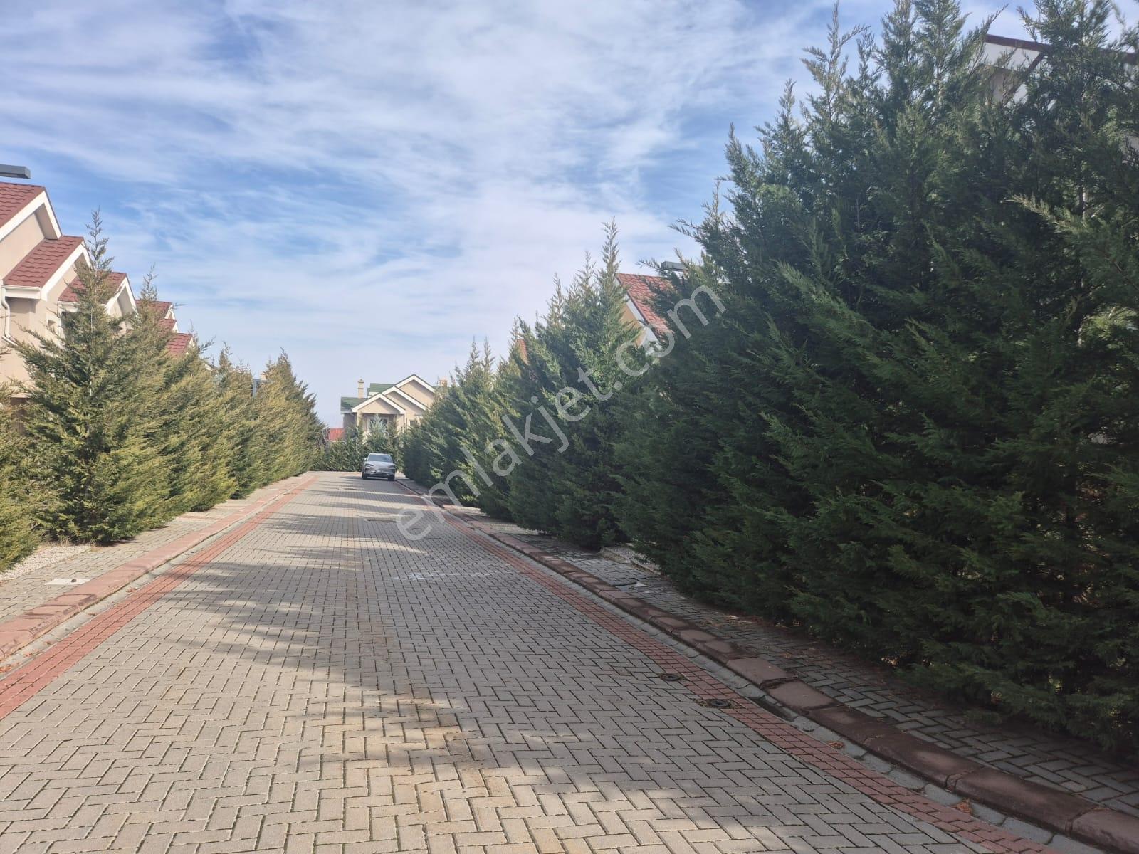 Gölbaşı Anadolu Bahçeşehir Sitesi Satılık Natamam Villa - Görsel 4