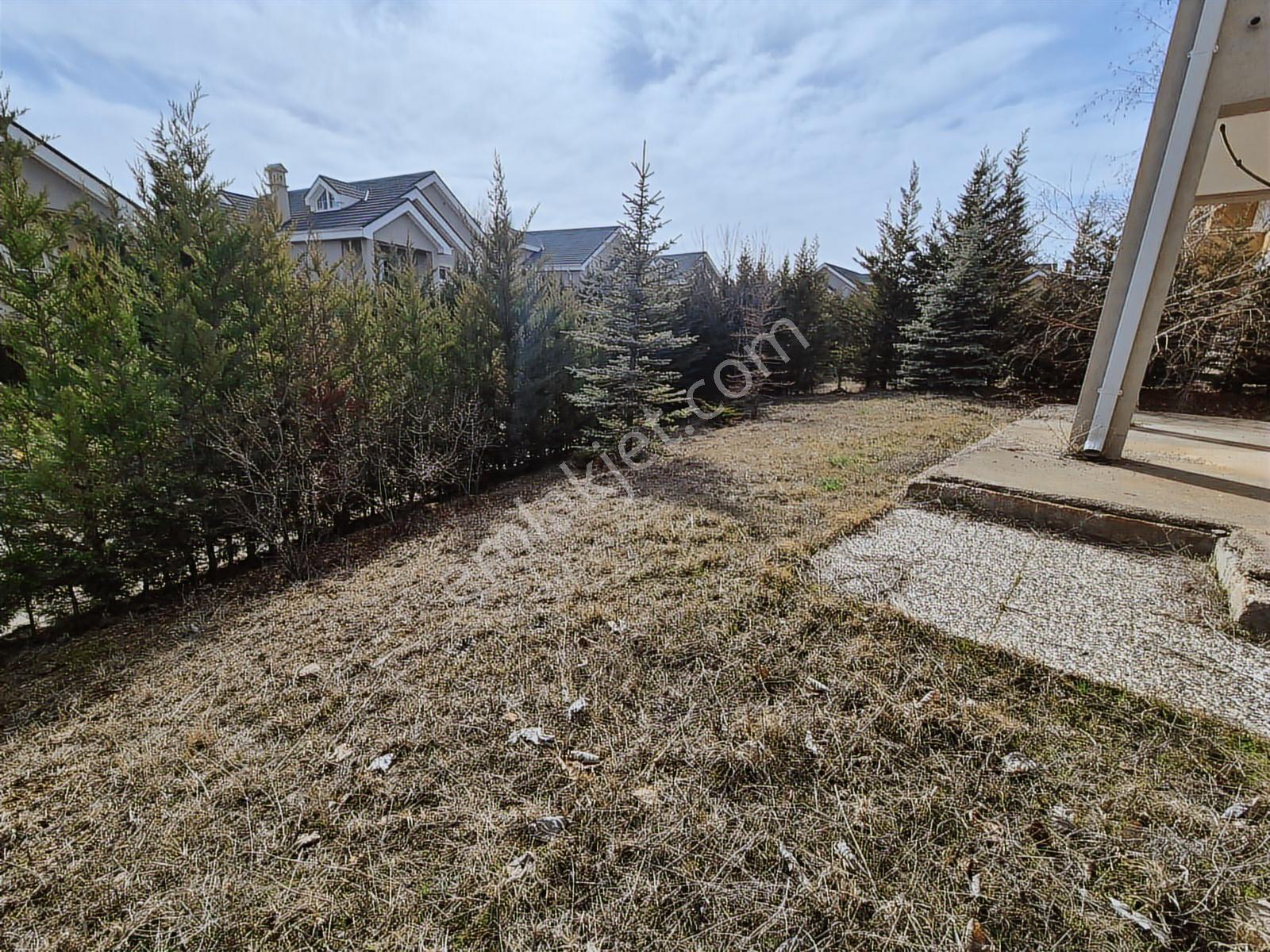 Gölbaşı Anadolu Bahçeşehir Sitesi Satılık Natamam Villa - Görsel 5