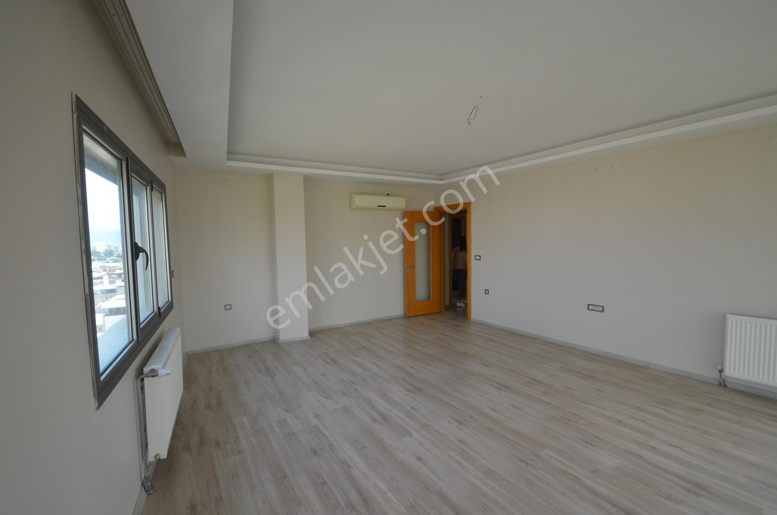 Bekişoğlu Rezidans'ta Kiralık Çift Teraslı 4+1 Dubleks - Görsel 2