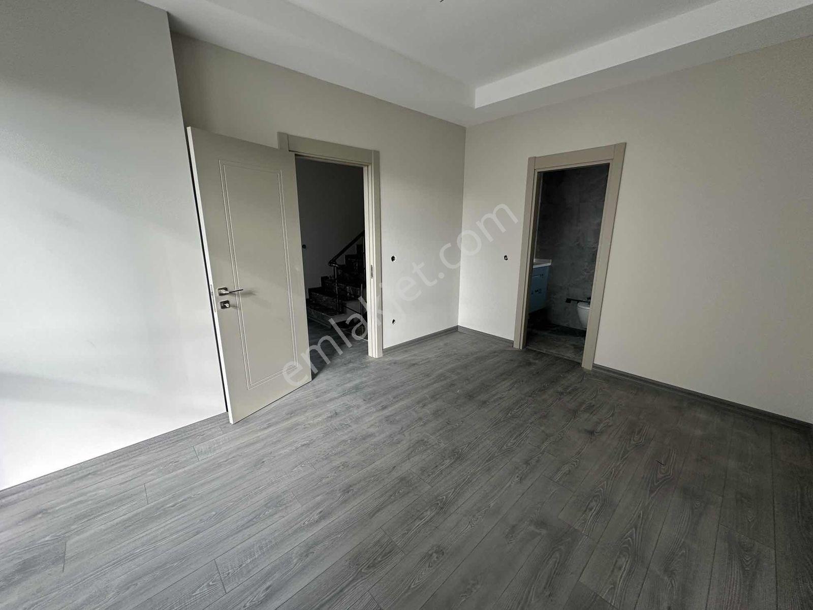 Büyükçekmece / Muratçeşme Müstakil Bahçeli Satılık 4+2 Villa - Görsel 2