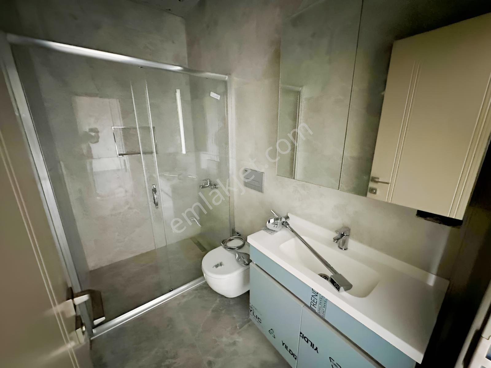 Büyükçekmece / Muratçeşme Müstakil Bahçeli Satılık 4+2 Villa