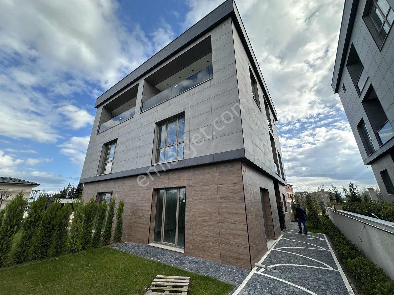 Büyükçekmece / Muratçeşme Müstakil Bahçeli Satılık 4+2 Villa - Görsel 35