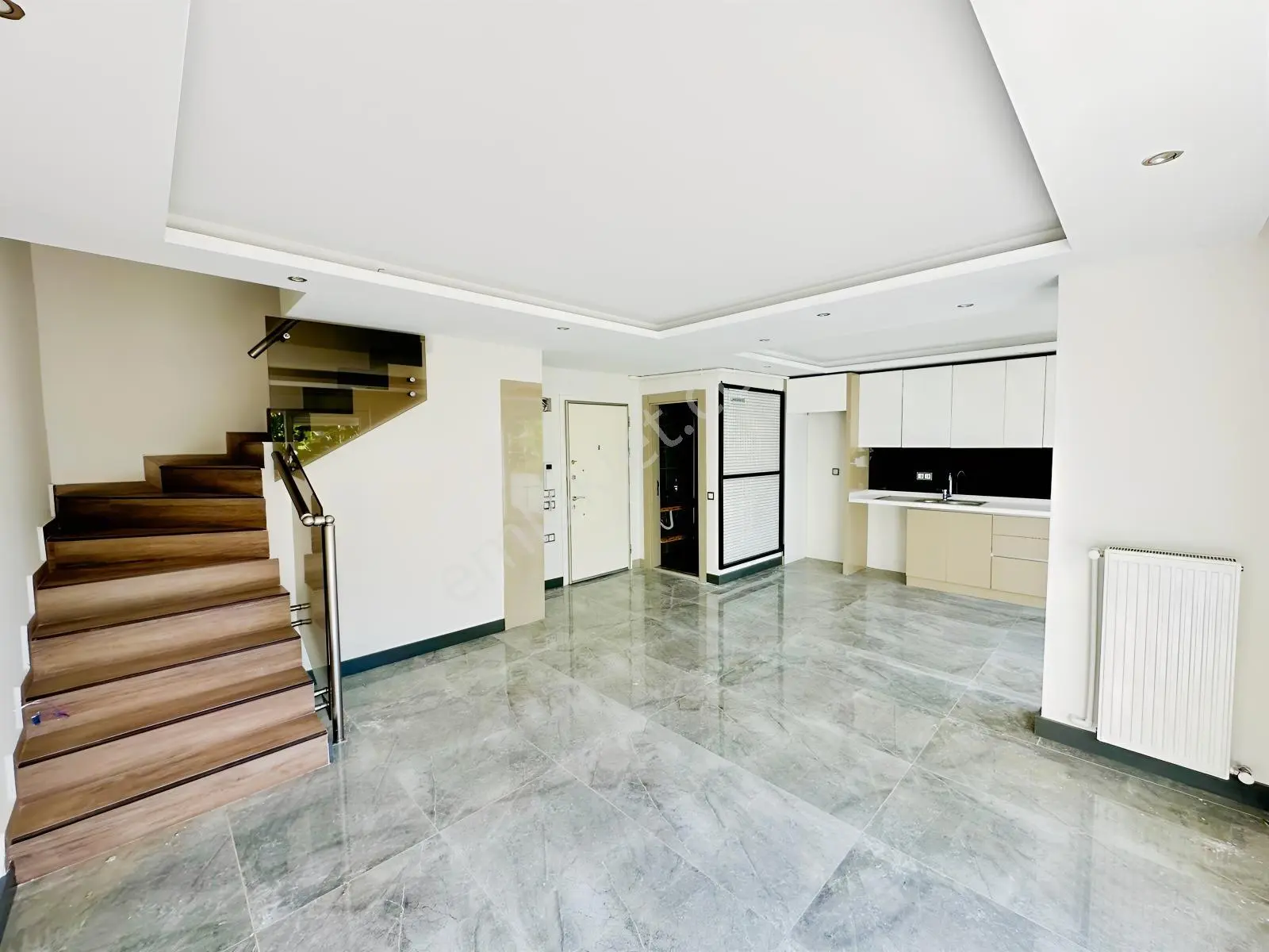 Peyzaj Ödüllü Lüks Site İçerisinde 2+1 Bahçe Dubleks Daire En/ru - Görsel 3