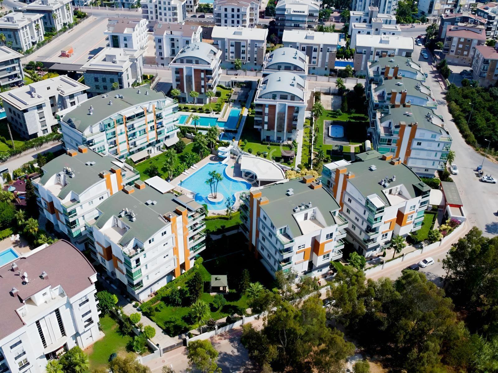Peyzaj Ödüllü Lüks Site İçerisinde 2+1 Bahçe Dubleks Daire En/ru - Görsel 27