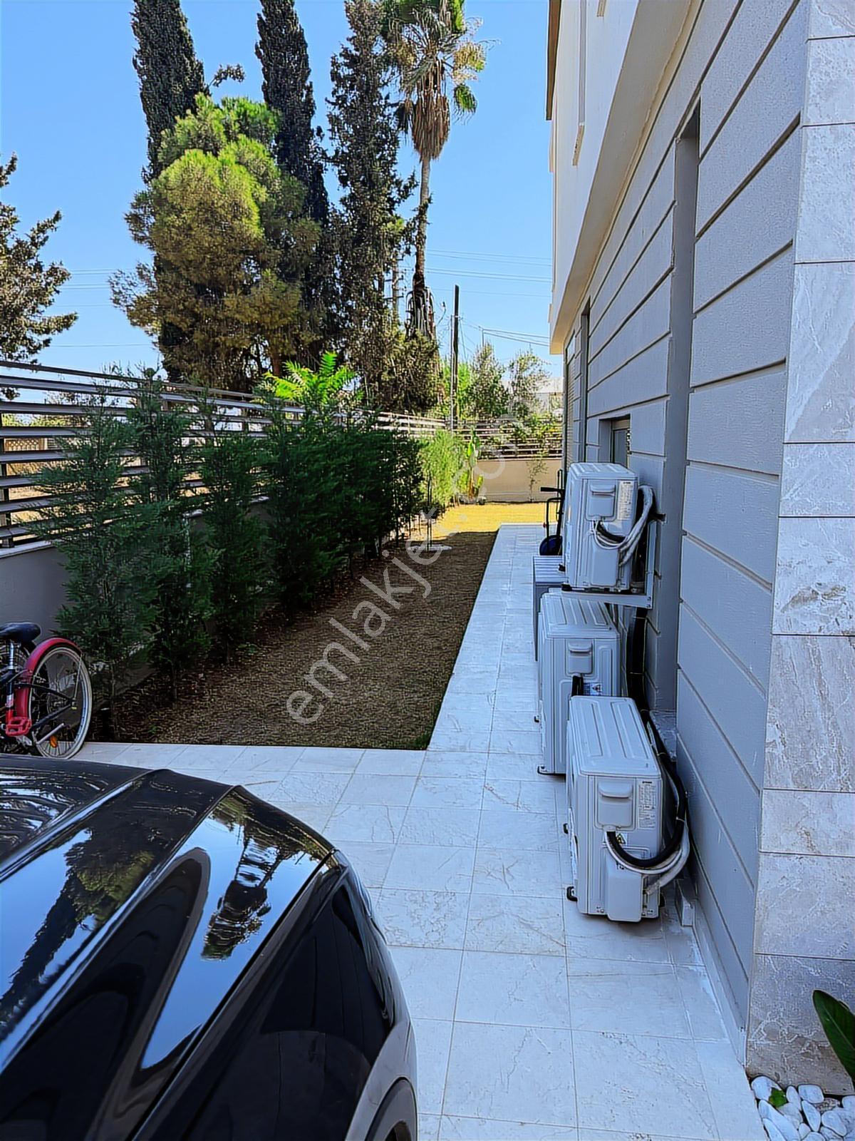 Lara Ermenekte Deniz Manzaralı 4+1 Lüks Tripleks Villa - Görsel 31