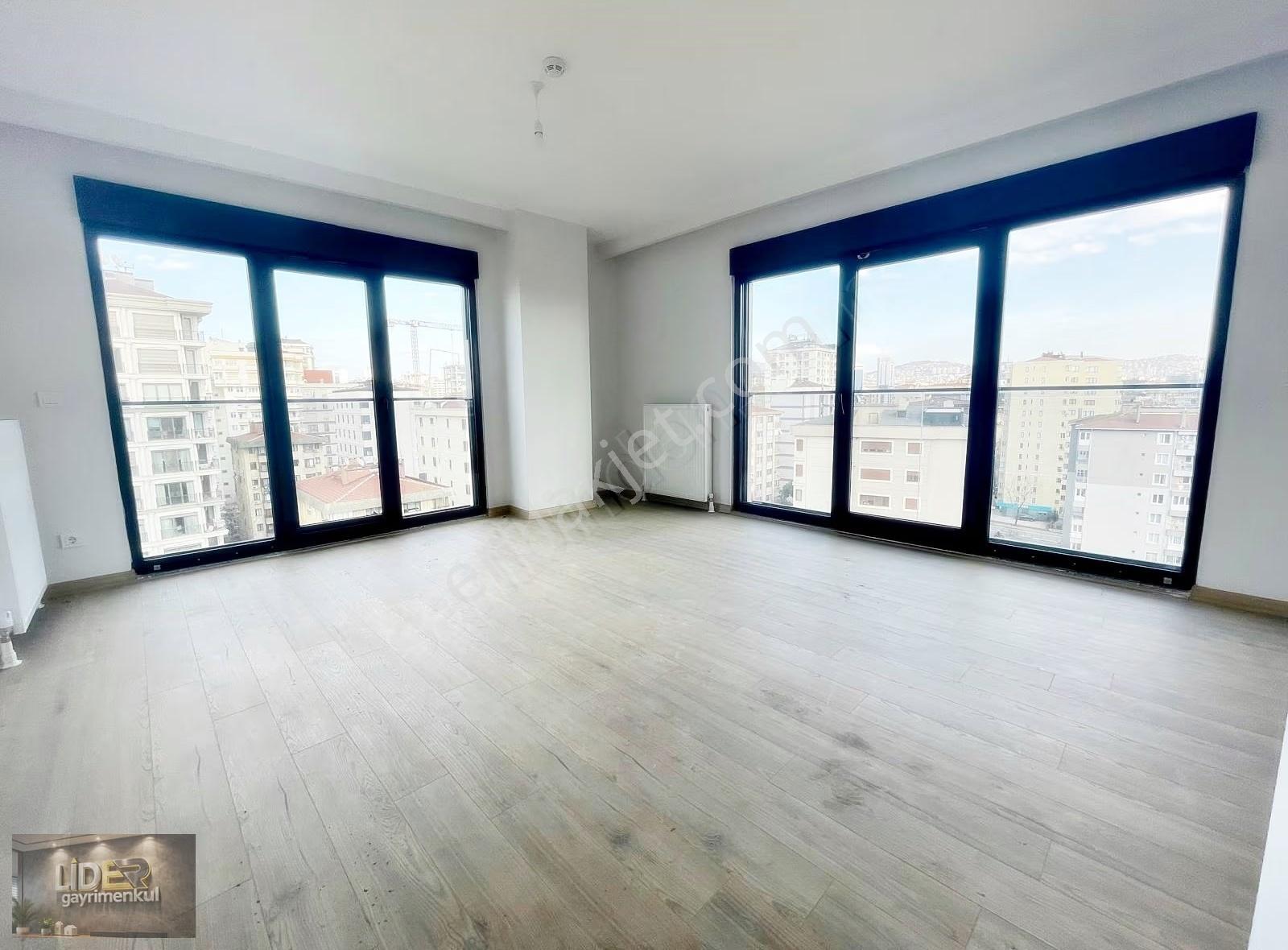 Lider'den Bostancı'da Ön Cephe Butik Sitede Deniz Gören 2+1