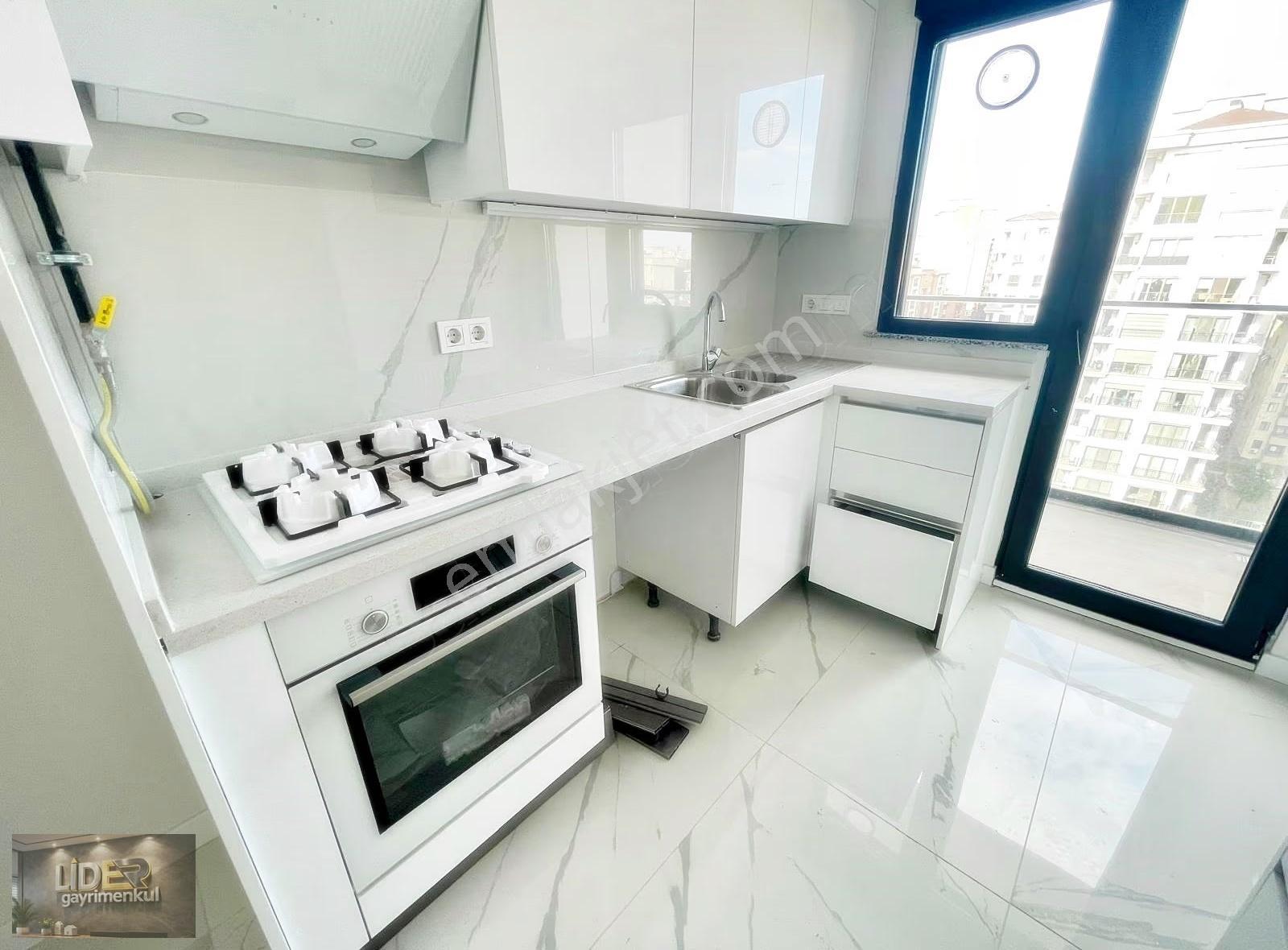 Lider'den Bostancı'da Ön Cephe Butik Sitede Deniz Gören 2+1 - Görsel 12