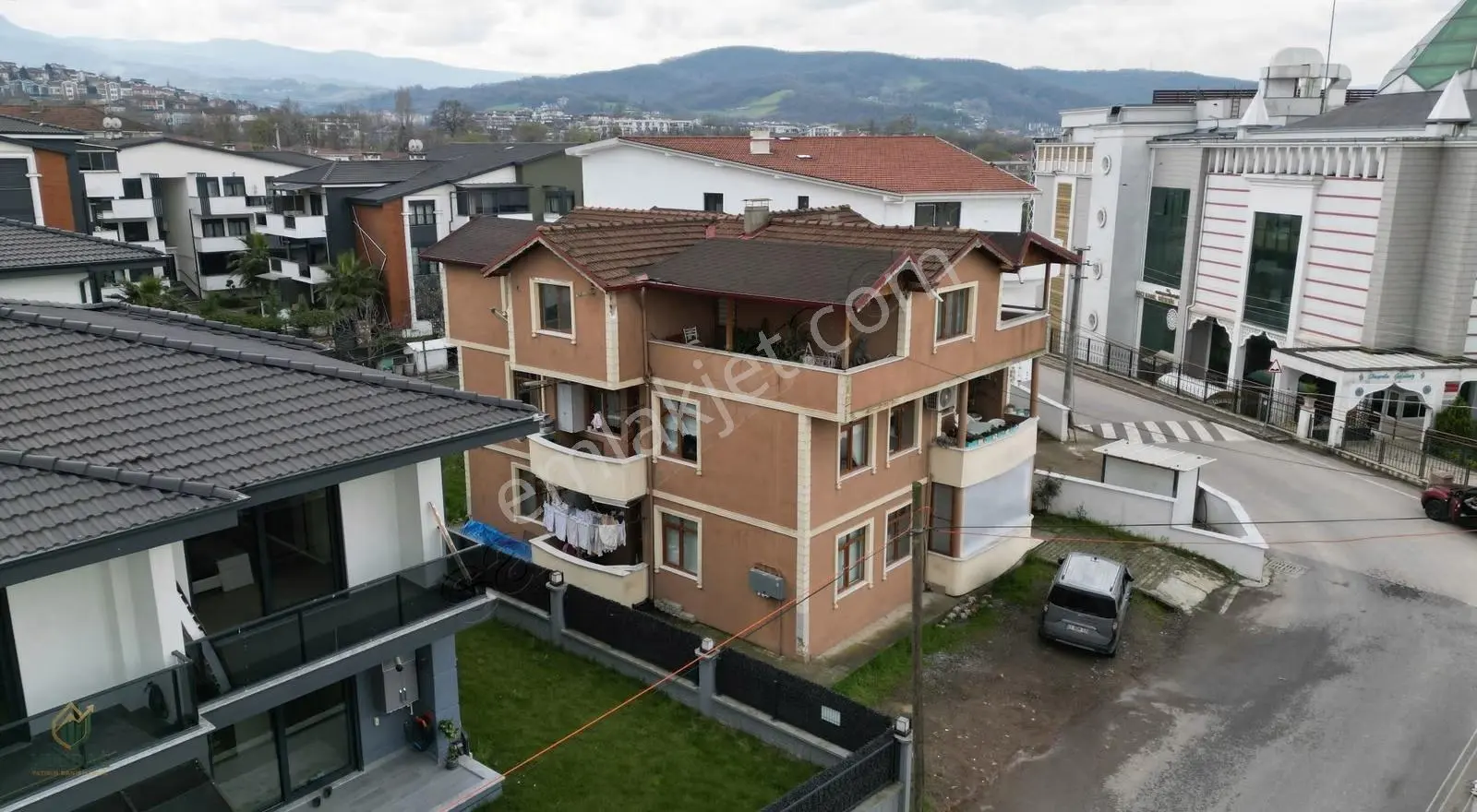 Başiskelede 650 M² Arsada 3 Daireli Müstakil Bina - Görsel 4