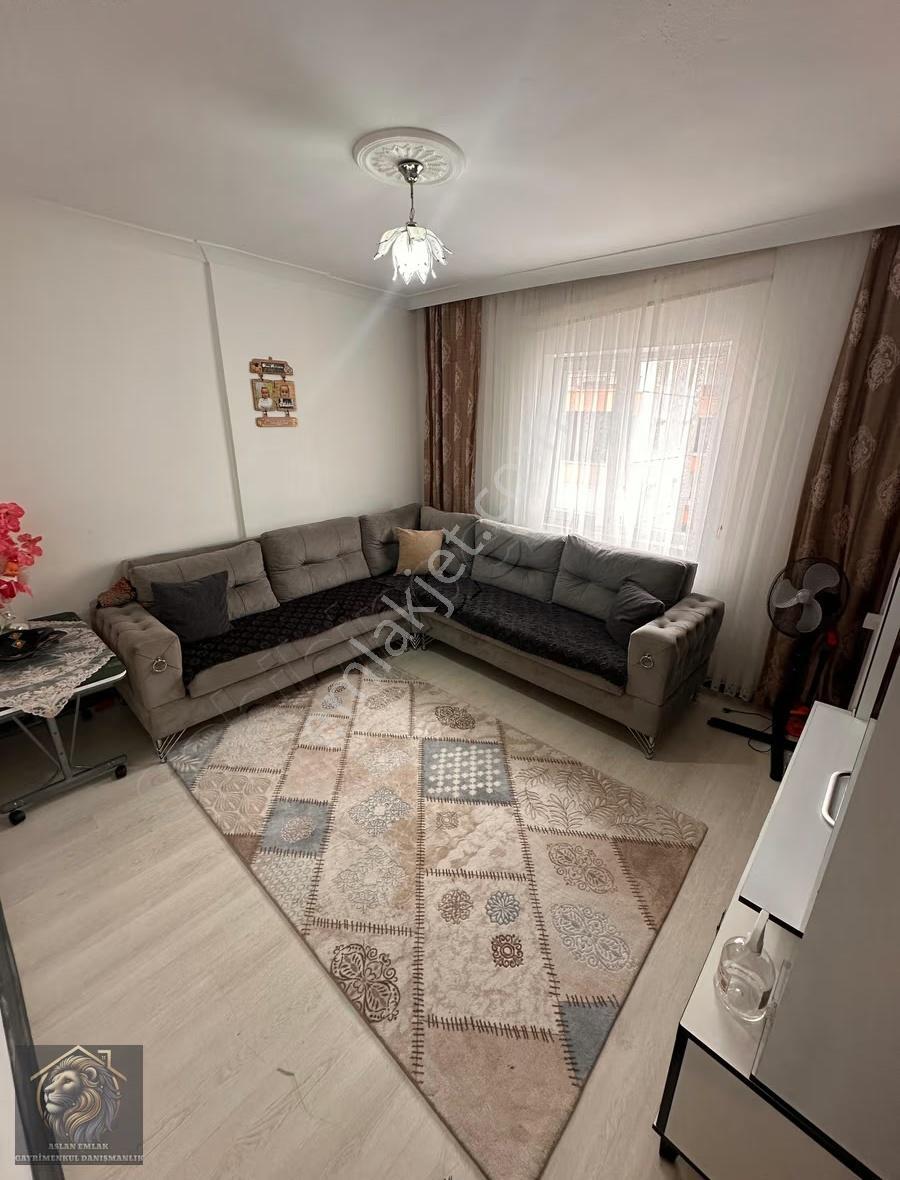 Akşemsettin'de Full Yapılı Cadde Üstü Ara Katta Satılık Daire!!! - Görsel 4