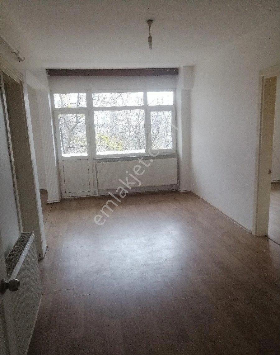 Çiğdem Mahallesi Caferağa Sokakta Kiralık 2+1 Daire - Görsel 9