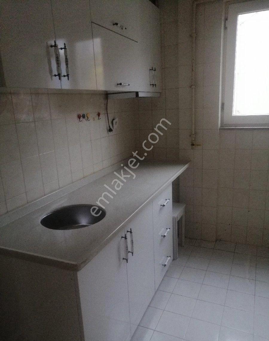 Çiğdem Mahallesi Caferağa Sokakta Kiralık 2+1 Daire - Görsel 17