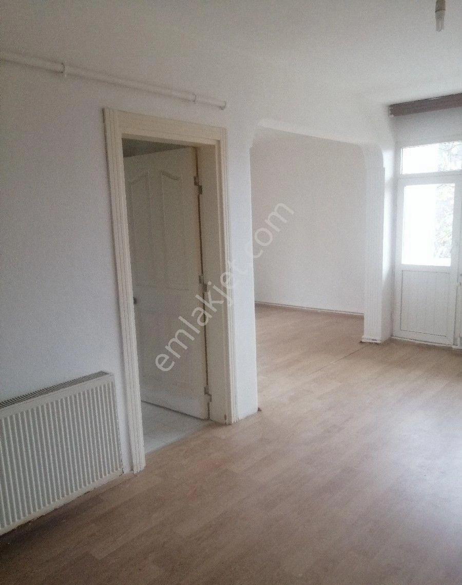 Çiğdem Mahallesi Caferağa Sokakta Kiralık 2+1 Daire - Görsel 14