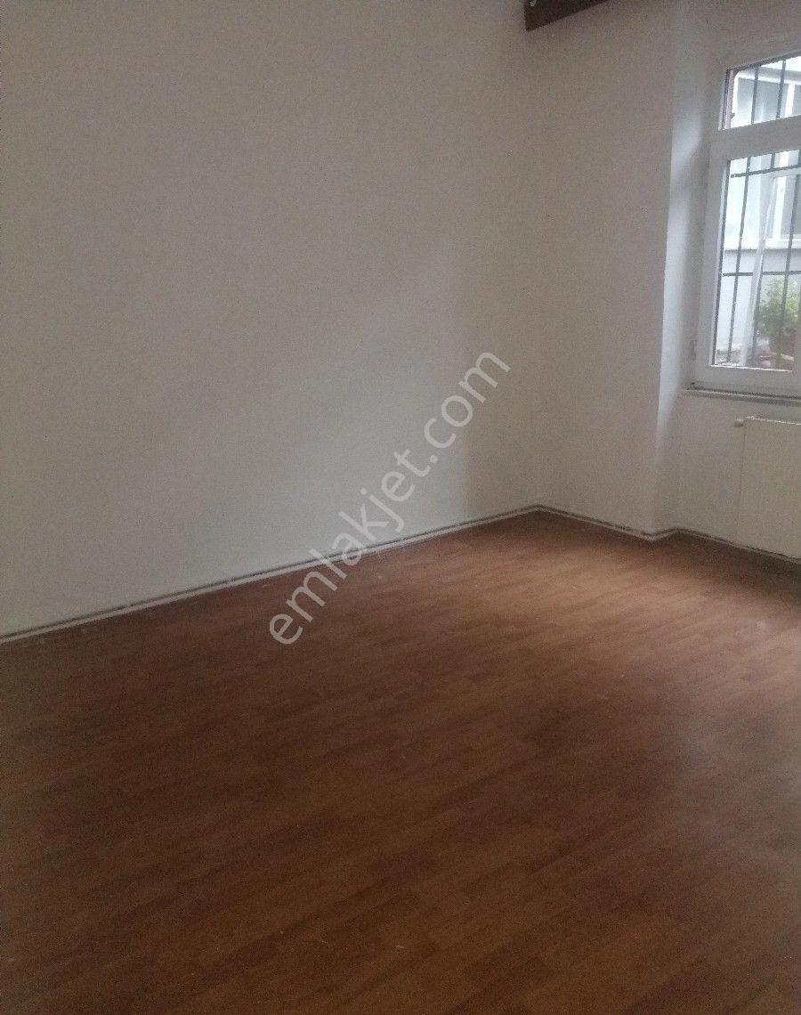 Çiğdem Mahallesi Caferağa Sokakta Kiralık 2+1 Daire - Görsel 6