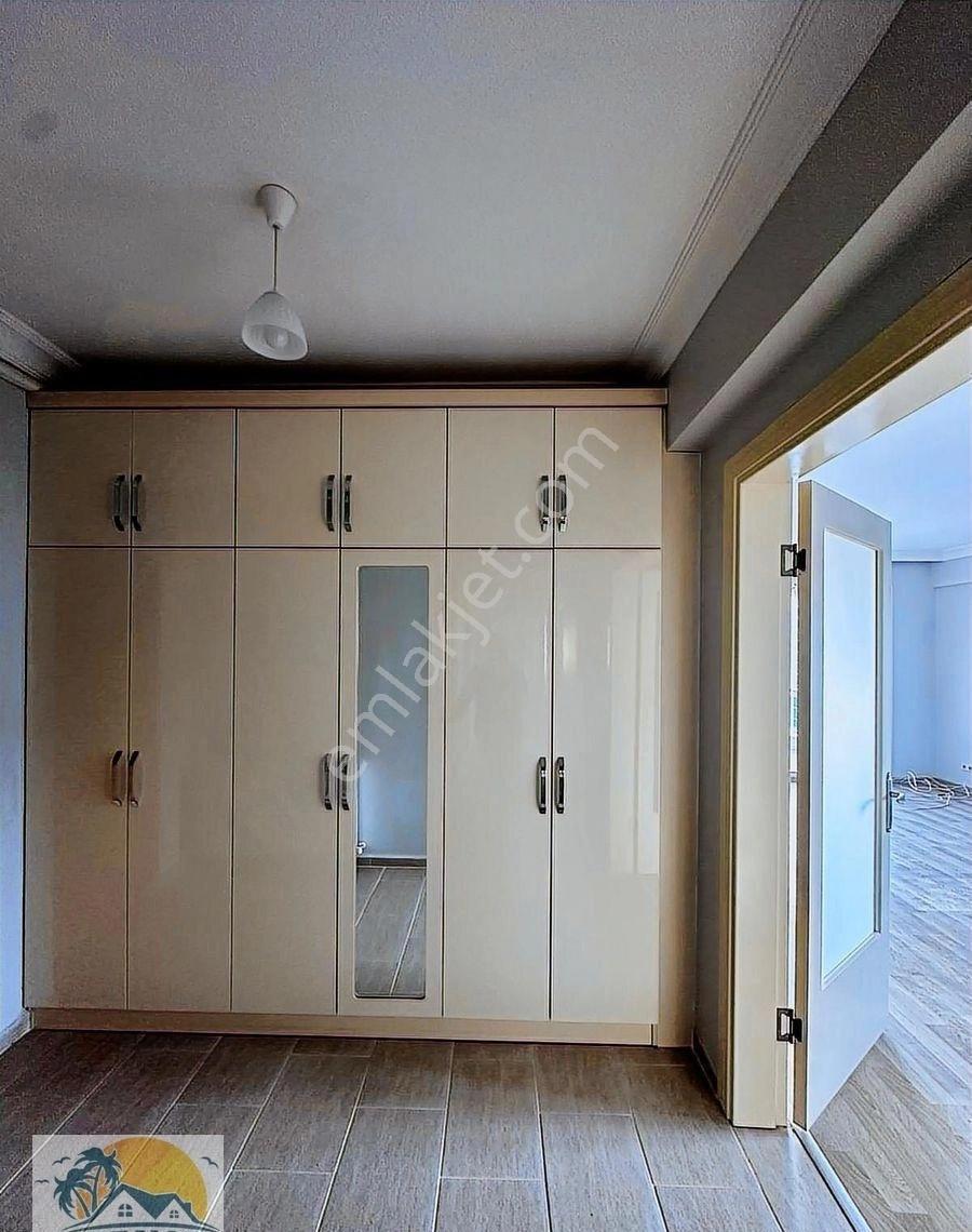 Kuşadası Şahan Sitesi'nde 3+1 Geniş Ve Doğalgazlı Daire - Görsel 20