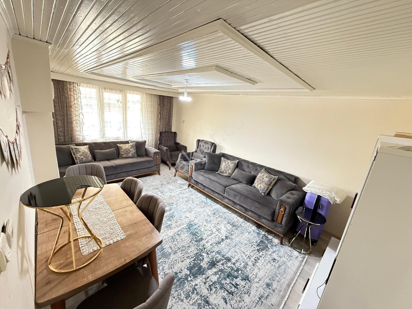 Home'dan İsmetpaşa Mah'de Satılık 110m² 2+1 Hisseli Çatı Katı...