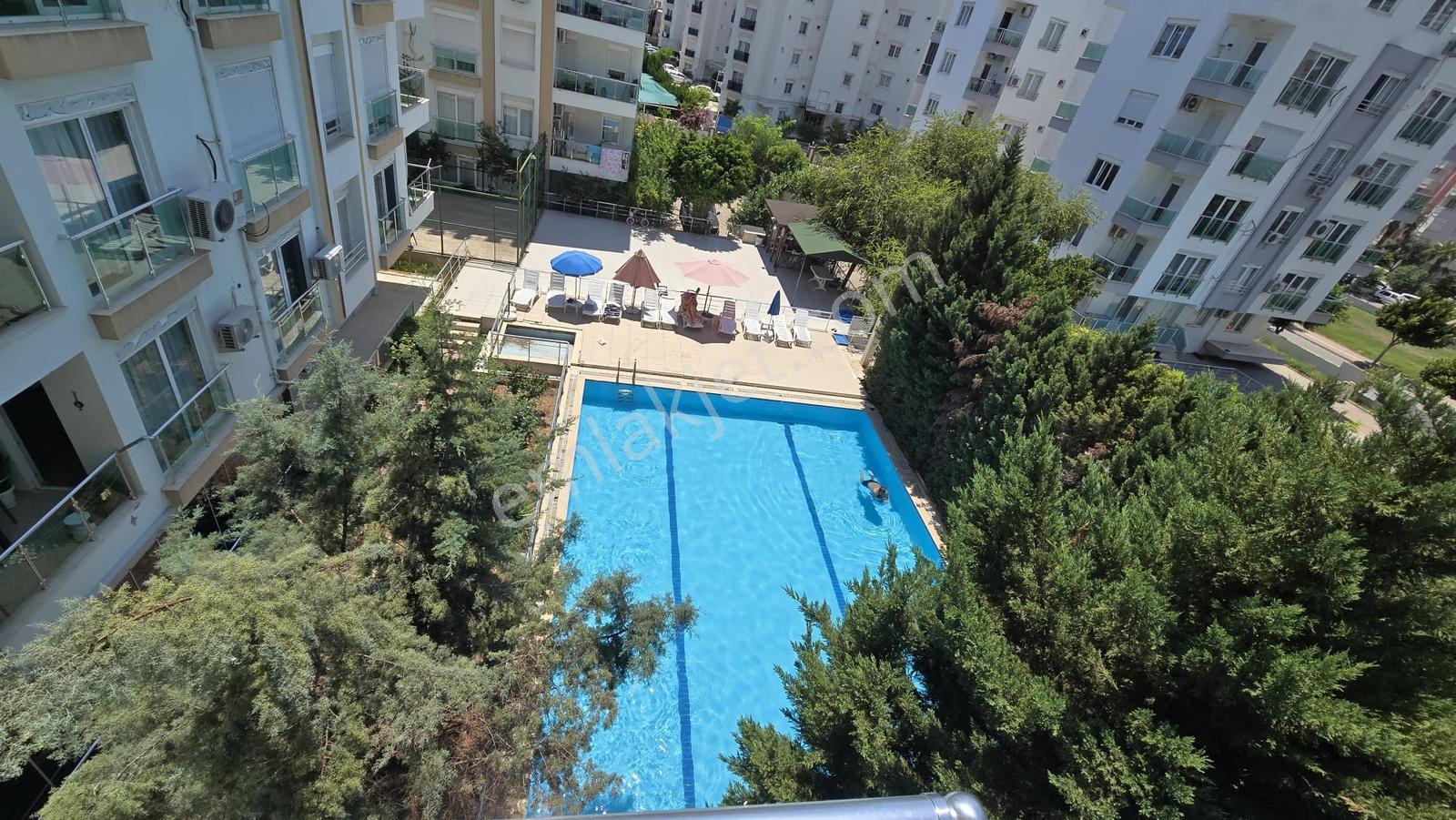 Hurmada Mükemmel Havuz Manzaralı Güney Cephe Satılık 2+1