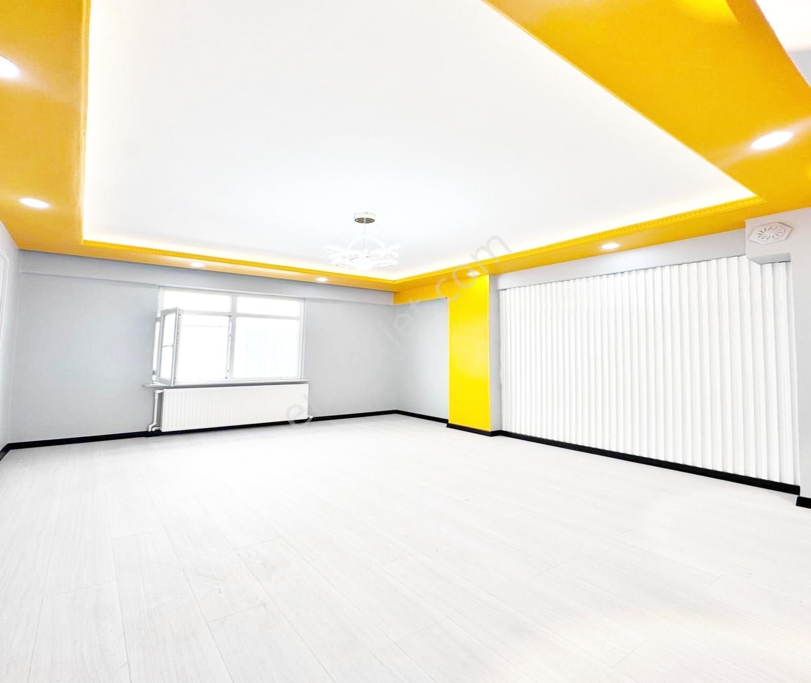 Esenyurt Kıraç Hürriyet Mah. 2.kat 2+1 110m2 Balkonlu 3.800.000 - Görsel 3