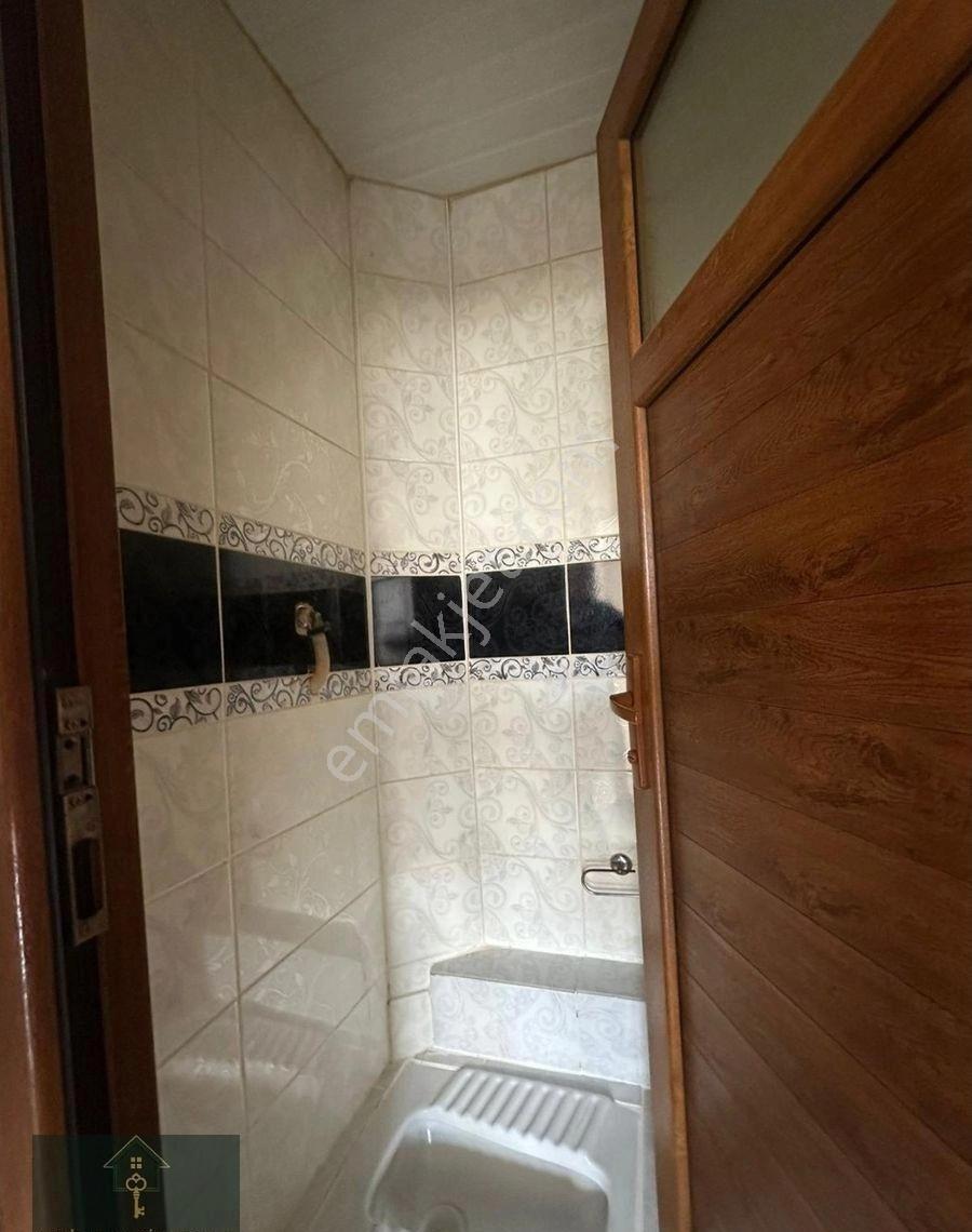 Çarşı Merkezde Satılık Apart Fiyatına Ara Kat Daire - Görsel 11
