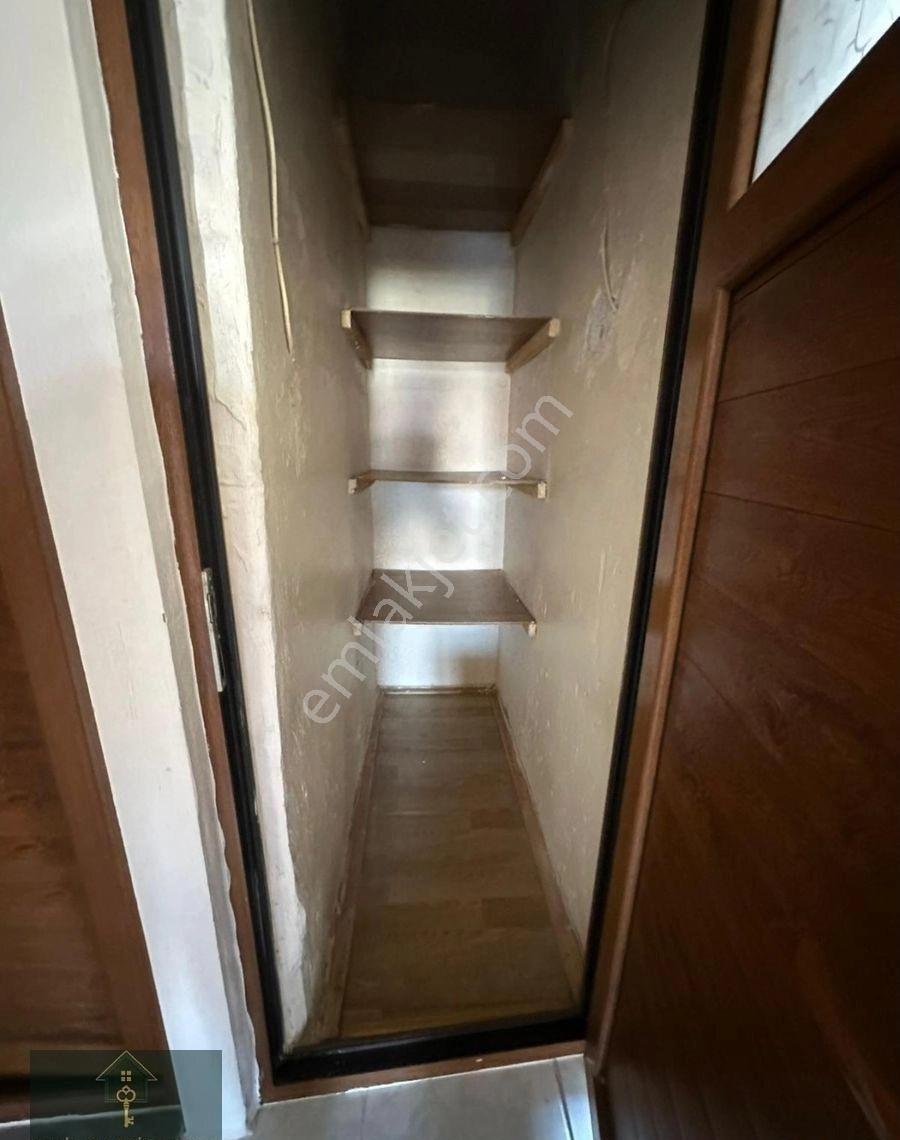 Çarşı Merkezde Satılık Apart Fiyatına Ara Kat Daire - Görsel 19