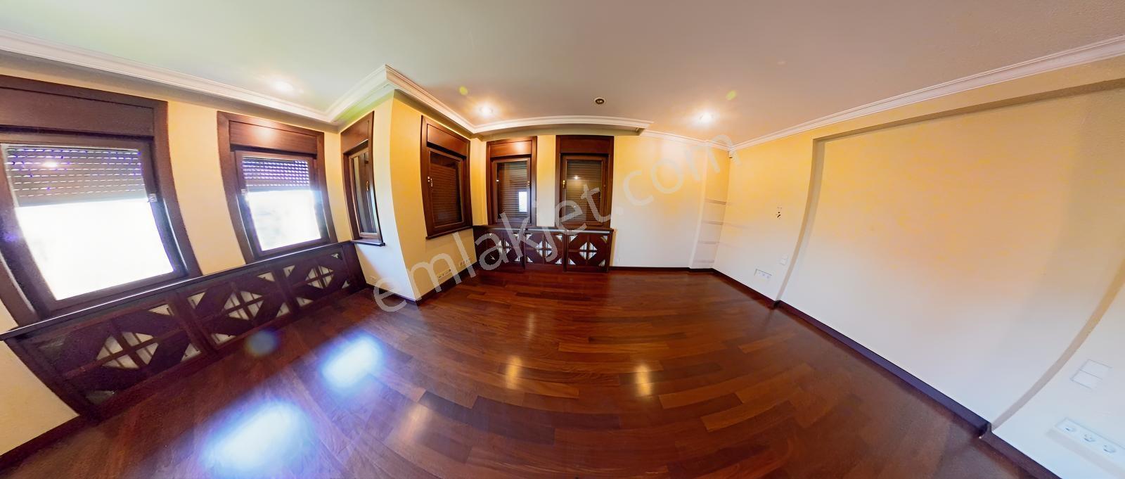 Nakkaştepe'de Kiralık Villa! Nakkaştepe Sitesinde 8+2 - Görsel 22