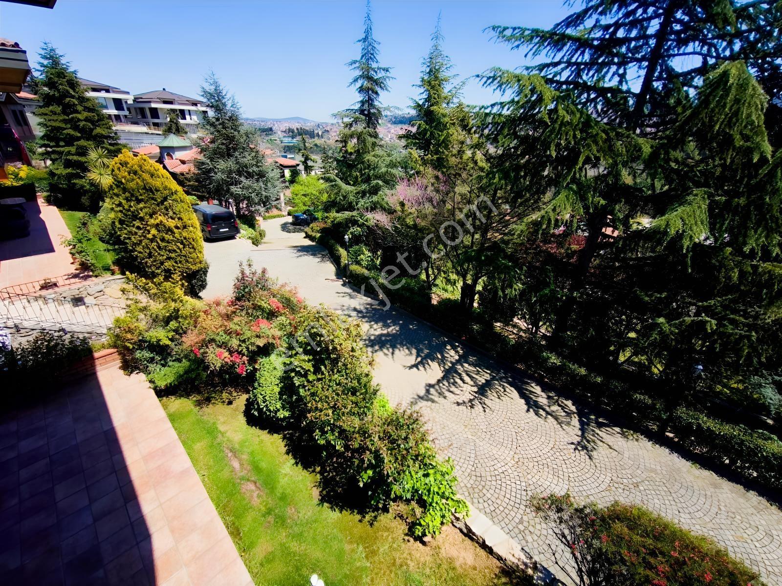 Nakkaştepe'de Kiralık Villa! Nakkaştepe Sitesinde 8+2 - Görsel 26