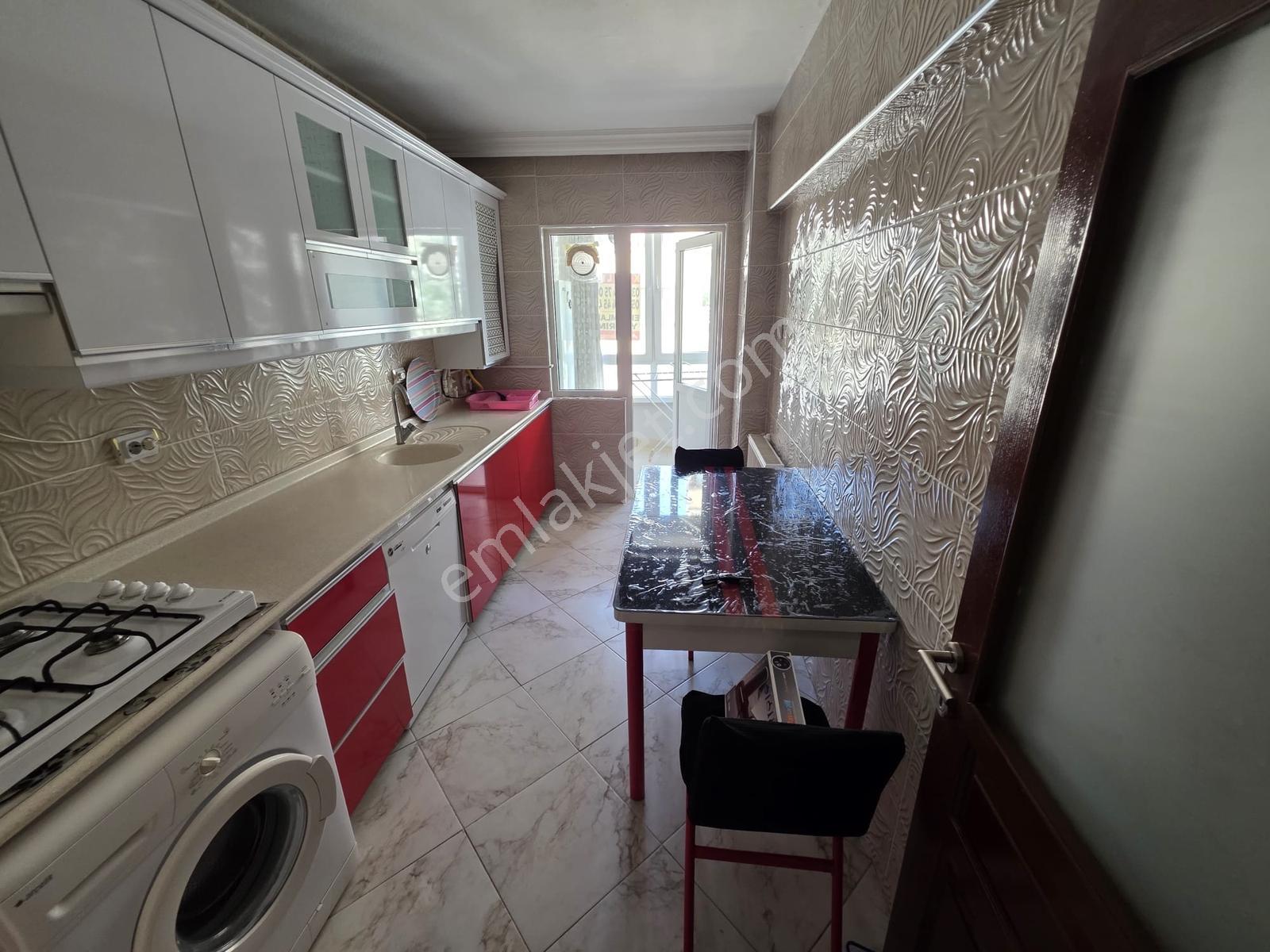 Etlik Şehir Hastanesine Yakın Eşyalı Temiz Geniş 3+1 Katta Daire - Görsel 12