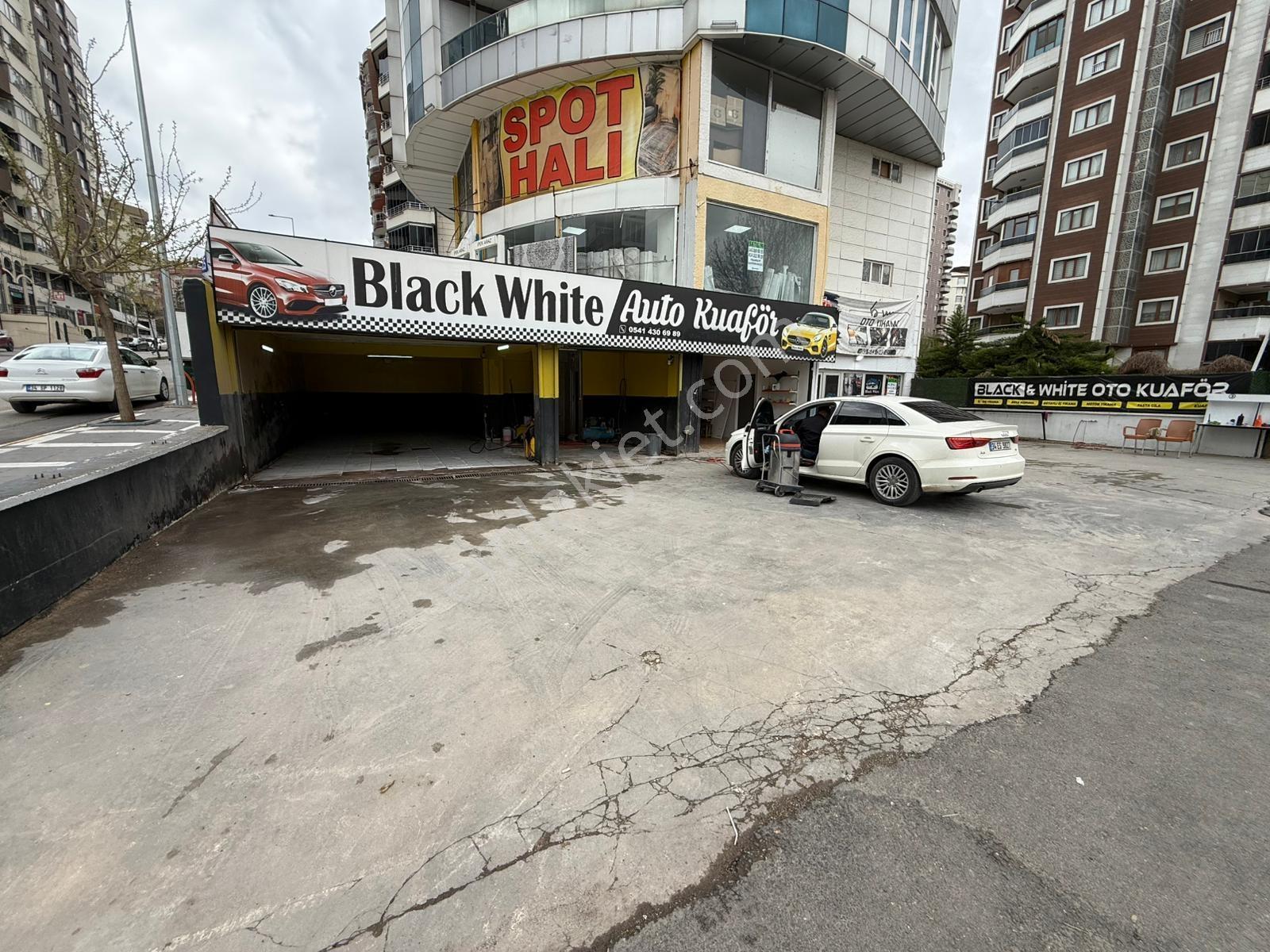 Yaşarsoy Gyo'dan K.köprü Karşıyaka'da 3 Katlı Köşebaşı Dükkan - Görsel 31