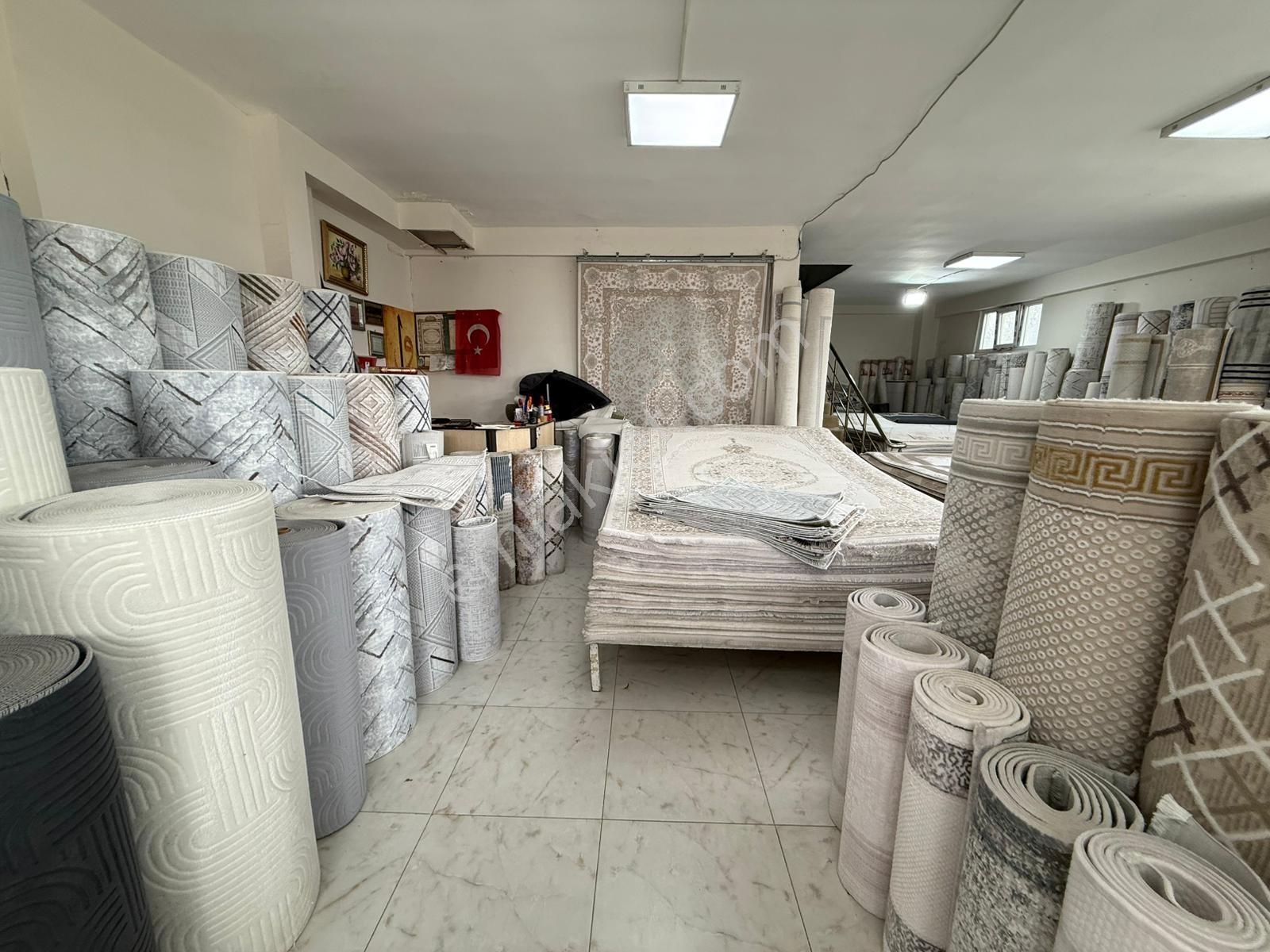 Yaşarsoy Gyo'dan K.köprü Karşıyaka'da 3 Katlı Köşebaşı Dükkan - Görsel 5