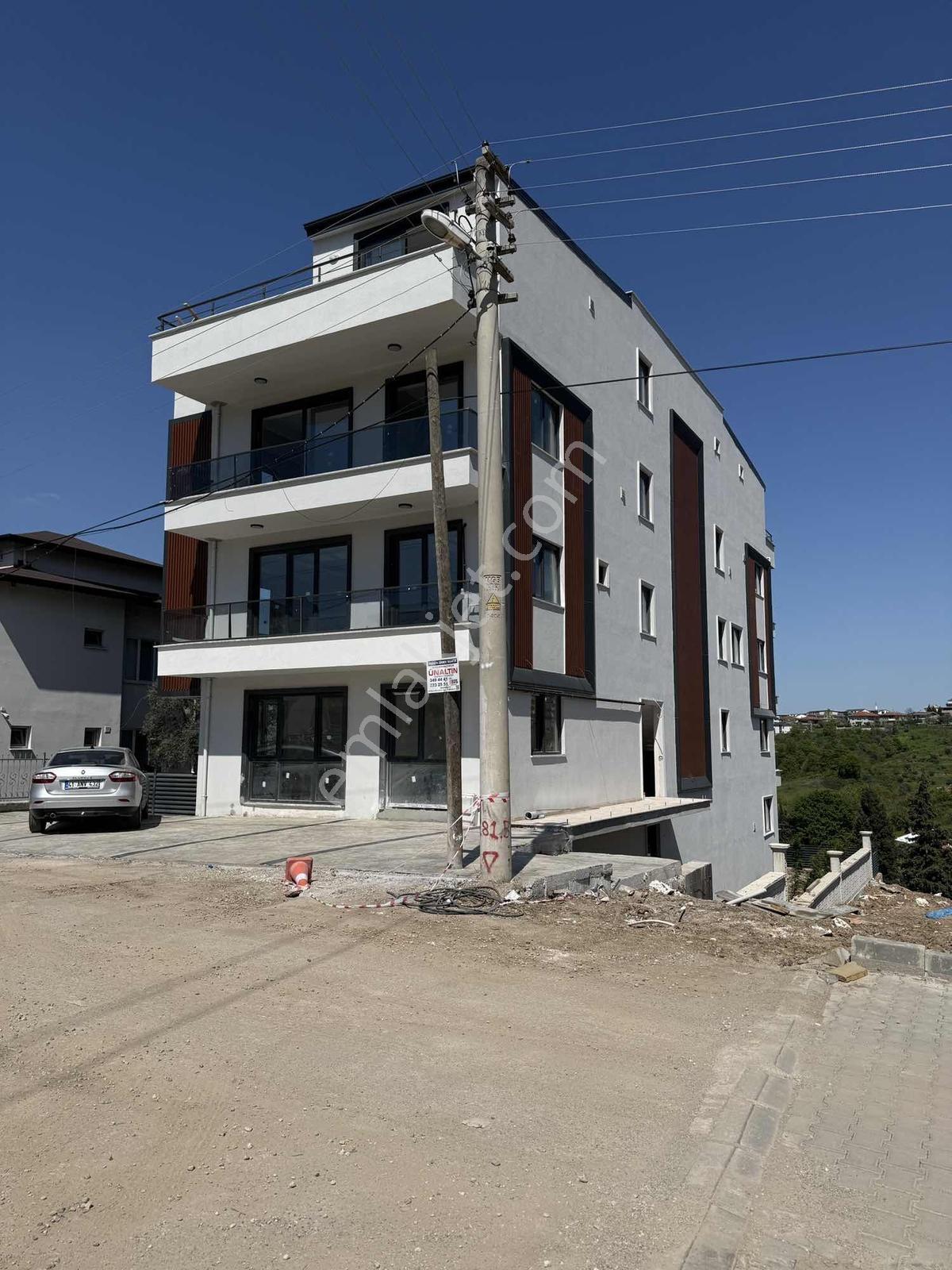 Satış Ofisinden Başiskelede 3+1 Çatı Dubleks Daire - Görsel 35