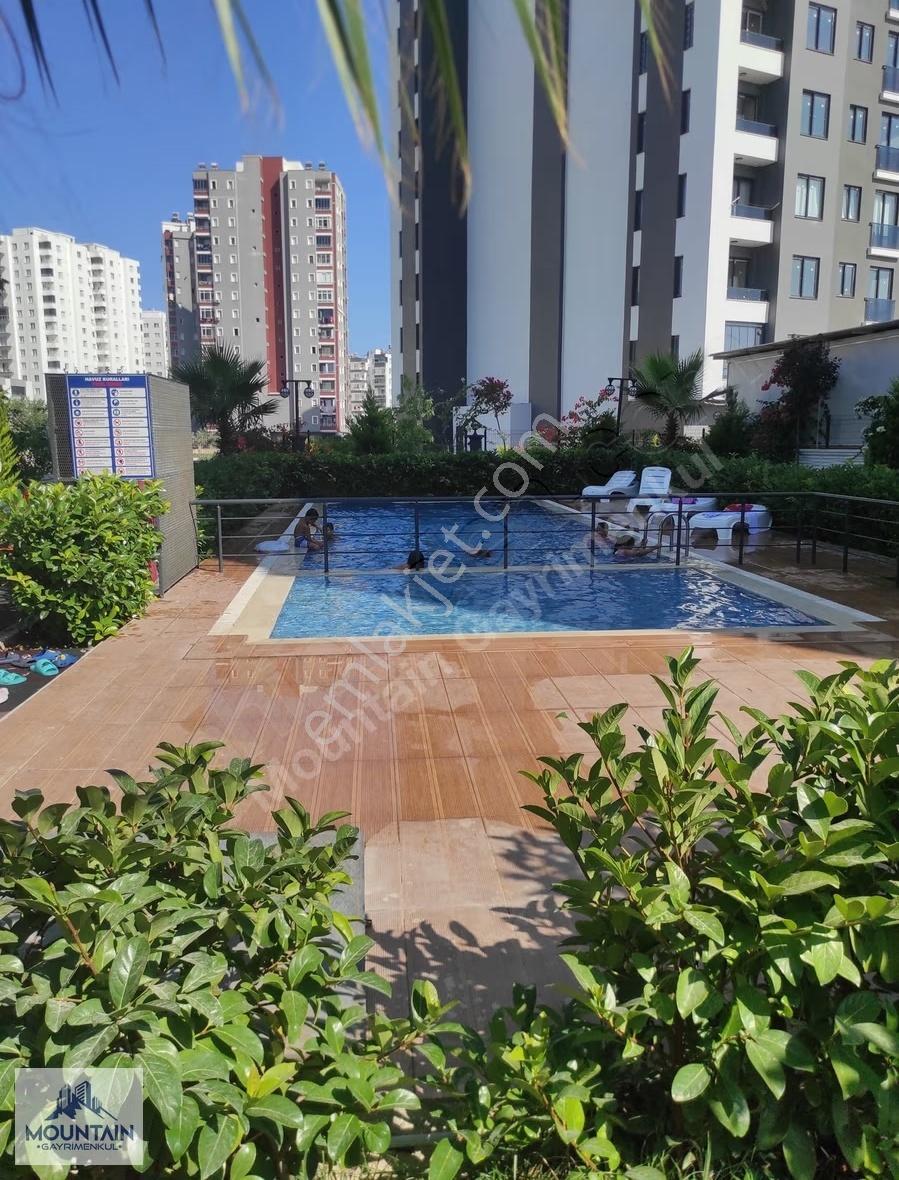 Mountaın'den Mersin Tece Fulleşyalı Havuzlu Satılık 2+1 Daire