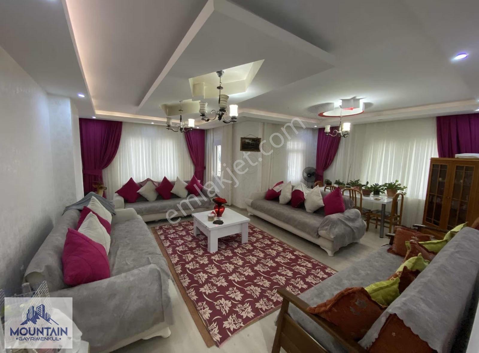 Mountaın Gayrımenkul'dan Fırsat 3+1 Satılık Daire