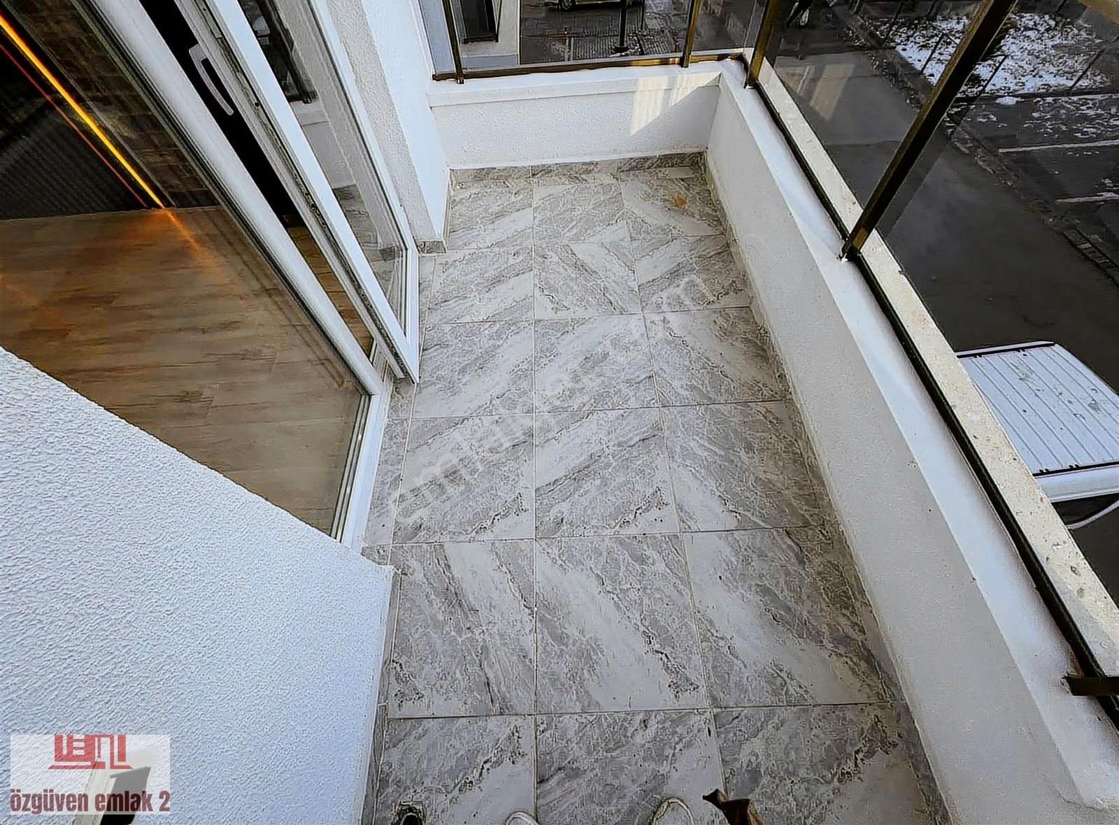 Karakaya'da Katta Lüx Yapılı Evebeyn Banyolu 3+1 Daire - Görsel 16